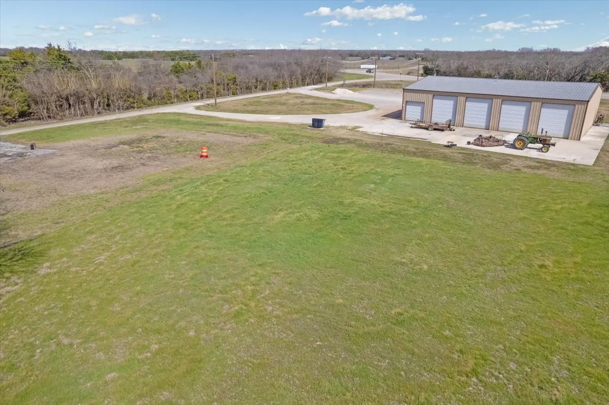Industrial For Sale in Fannin County , 253 County Road 4465, Trenton, Texas 75490, 0, 0, Garage spaces, 0 Sqft, built in 2008, Preowned, mls#20864948, Real Estate Agent in Trenton, Homes For Sale in Fannin county, Homes For Sale in Trenton, Realtor in Trenton Texas, Real Estate Brokerage Independent Realty Texas, Luminita Cordes Realtor