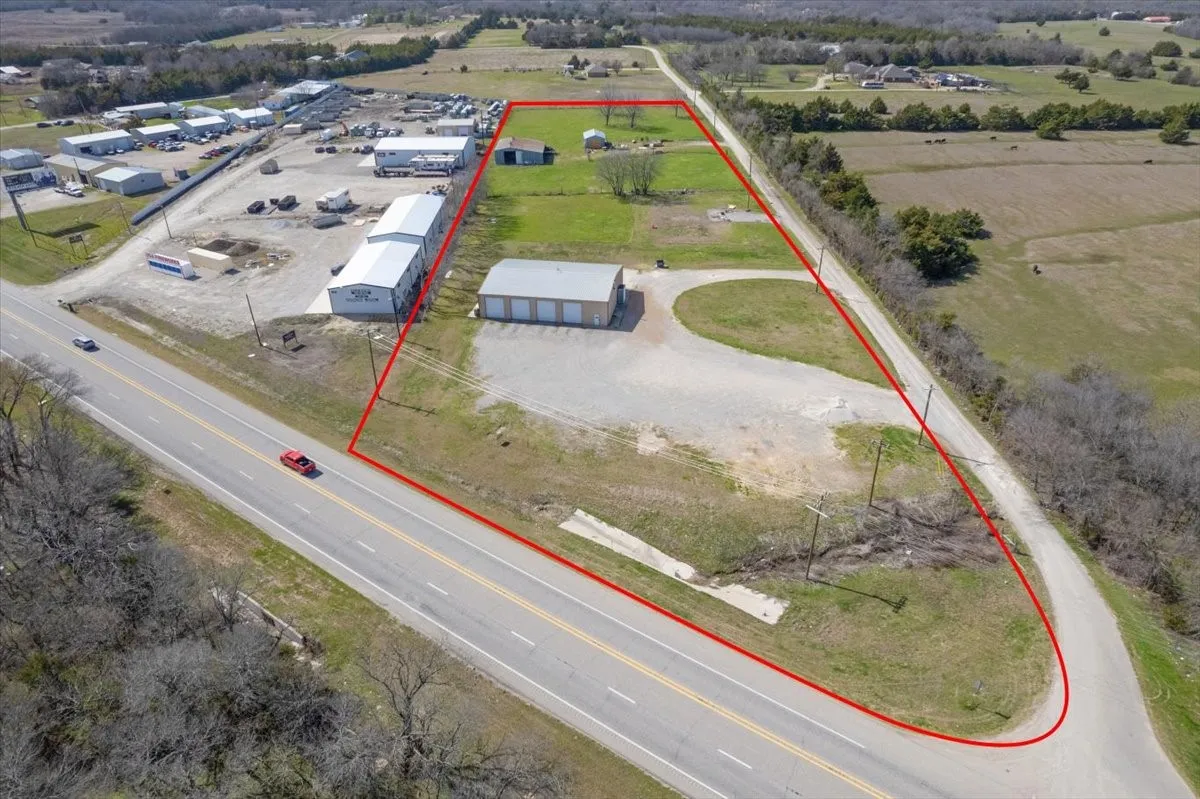 Industrial For Sale in Fannin County , 253 County Road 4465, Trenton, Texas 75490, 0, 0, Garage spaces, 0 Sqft, built in 2008, Preowned, mls#20864948, Real Estate Agent in Trenton, Homes For Sale in Fannin county, Homes For Sale in Trenton, Realtor in Trenton Texas, Real Estate Brokerage Independent Realty Texas, Luminita Cordes Realtor