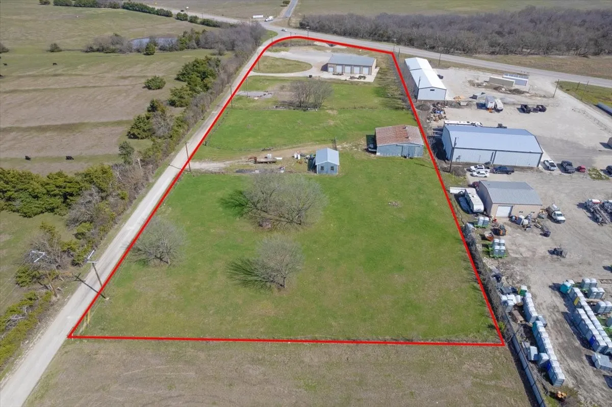 Industrial For Sale in Fannin County , 253 County Road 4465, Trenton, Texas 75490, 0, 0, Garage spaces, 0 Sqft, built in 2008, Preowned, mls#20864948, Real Estate Agent in Trenton, Homes For Sale in Fannin county, Homes For Sale in Trenton, Realtor in Trenton Texas, Real Estate Brokerage Independent Realty Texas, Luminita Cordes Realtor