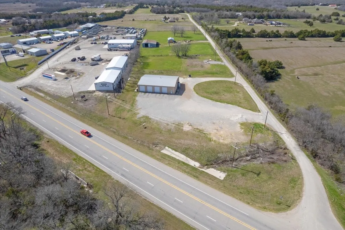 Industrial For Sale in Fannin County , 253 County Road 4465, Trenton, Texas 75490, 0, 0, Garage spaces, 0 Sqft, built in 2008, Preowned, mls#20864948, Real Estate Agent in Trenton, Homes For Sale in Fannin county, Homes For Sale in Trenton, Realtor in Trenton Texas, Real Estate Brokerage Independent Realty Texas, Luminita Cordes Realtor