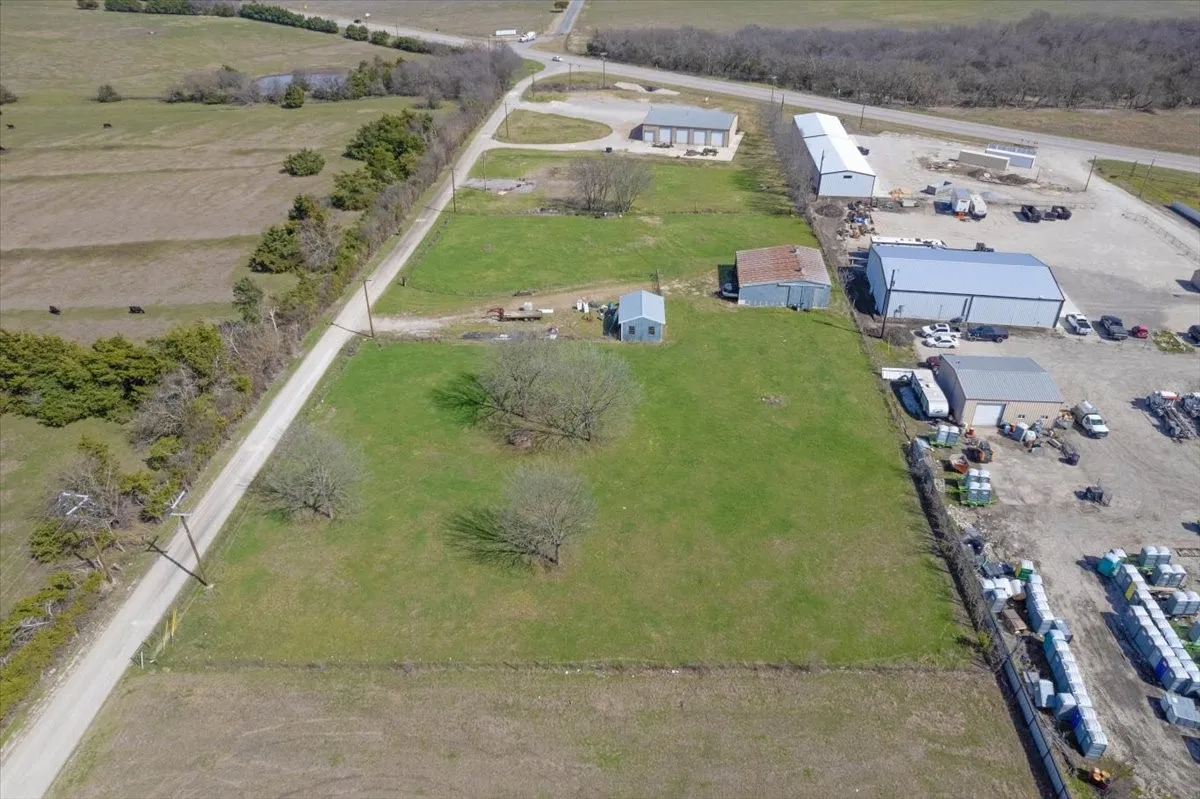 Industrial For Sale in Fannin County , 253 County Road 4465, Trenton, Texas 75490, 0, 0, Garage spaces, 0 Sqft, built in 2008, Preowned, mls#20864948, Real Estate Agent in Trenton, Homes For Sale in Fannin county, Homes For Sale in Trenton, Realtor in Trenton Texas, Real Estate Brokerage Independent Realty Texas, Luminita Cordes Realtor