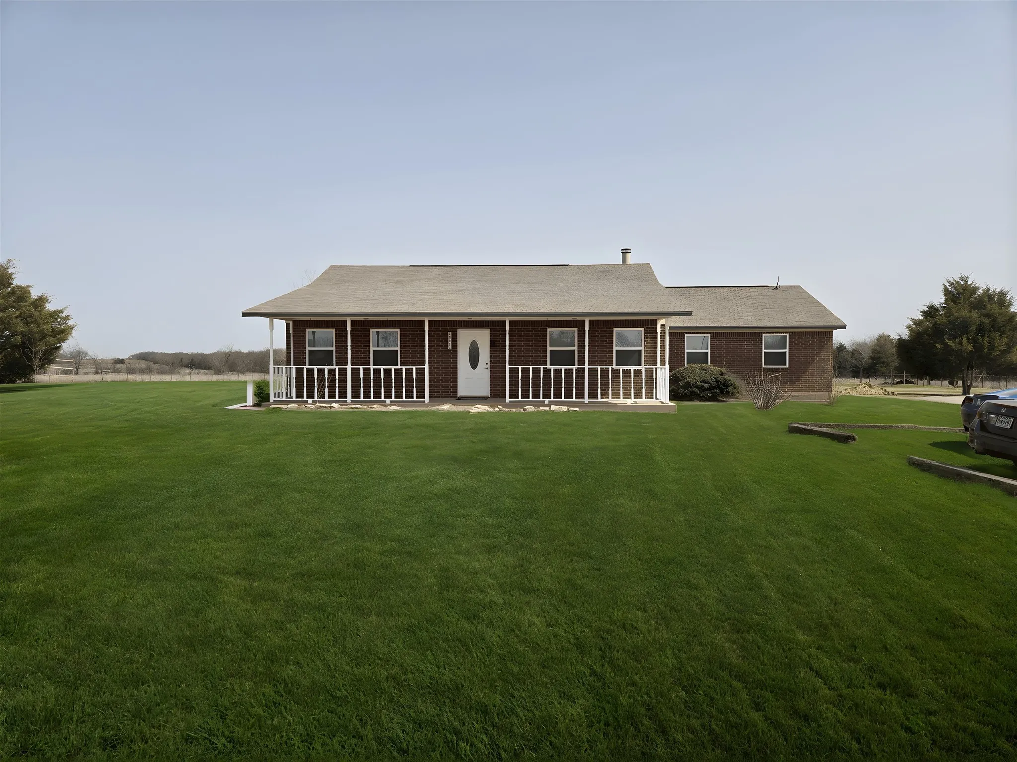 Single Family Residence For Sale in Hunt County , 1001 N Atkins Drive, Celeste, Texas 75423, 5 Bedroom, 4 Bathroom, Garage spaces, 2,807 Sqft, built in 2004, Price $499,990, mls#20867237, Real Estate Agent in Celeste, Homes For Sale in Hunt county, Homes For Sale in Celeste, Realtor in Celeste Texas, Real Estate Brokerage Independent Realty Texas, Luminita Cordes Realtor