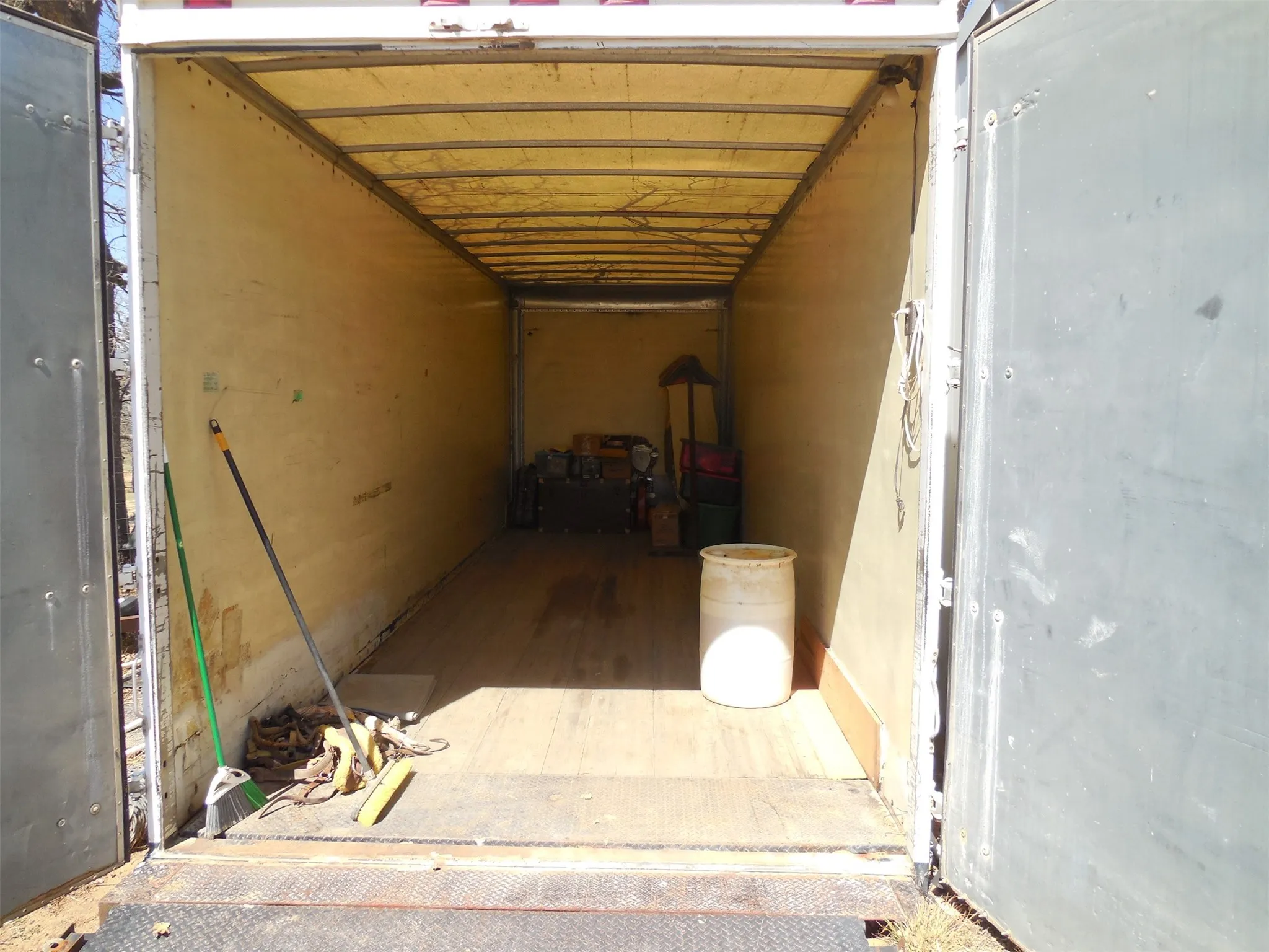Enterior of container