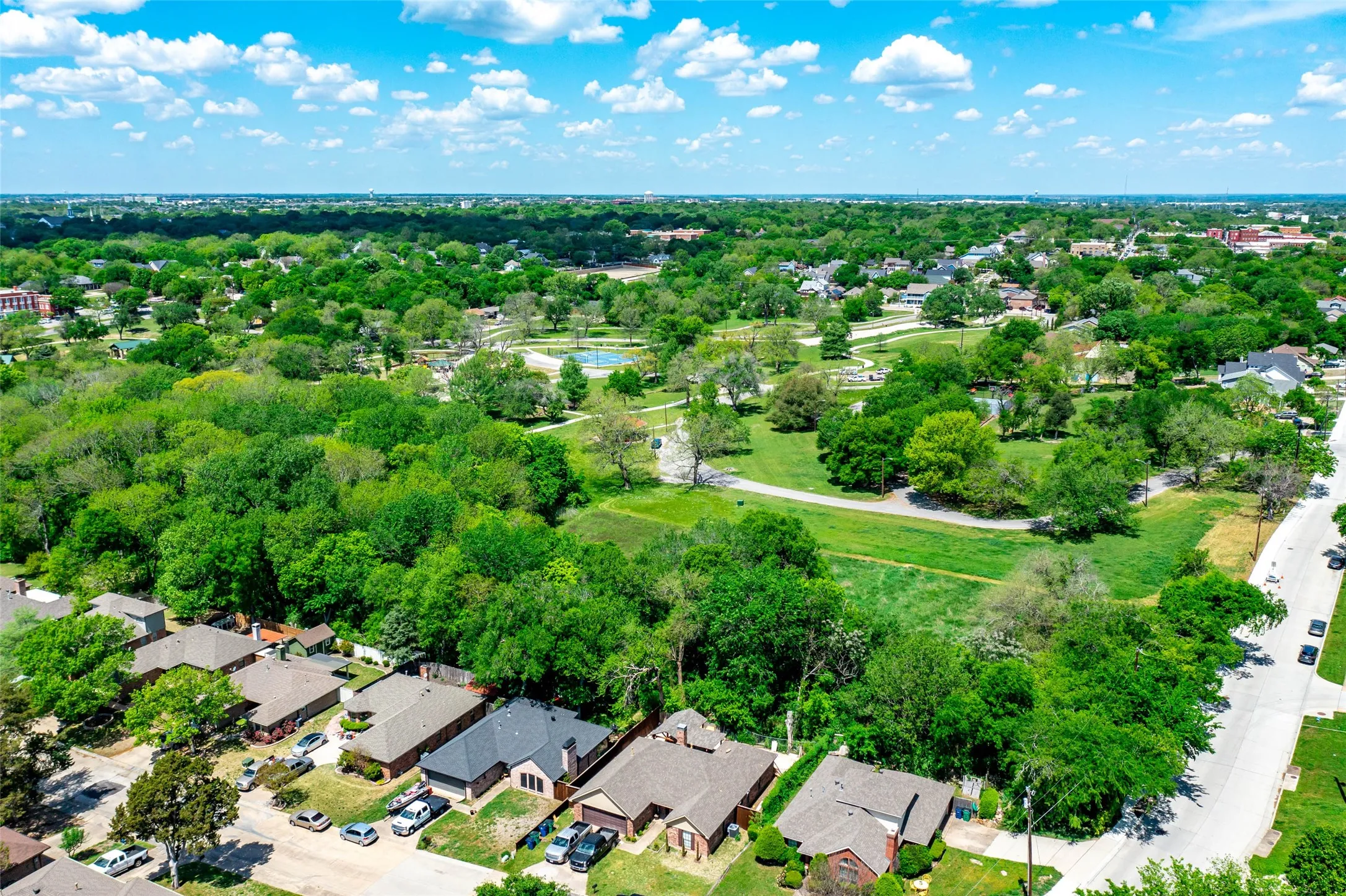 Unimproved Land For Sale in Collin County , 800 S Kentucky Street, Mc Kinney, Texas 75069, 0, 0, Garage spaces, 0 Sqft, built in 0, mls#20868355, Real Estate Agent in Mc Kinney, Homes For Sale in Collin county, Homes For Sale in Mc Kinney, Realtor in Mc Kinney Texas, Real Estate Brokerage Independent Realty Texas, Luminita Cordes Realtor