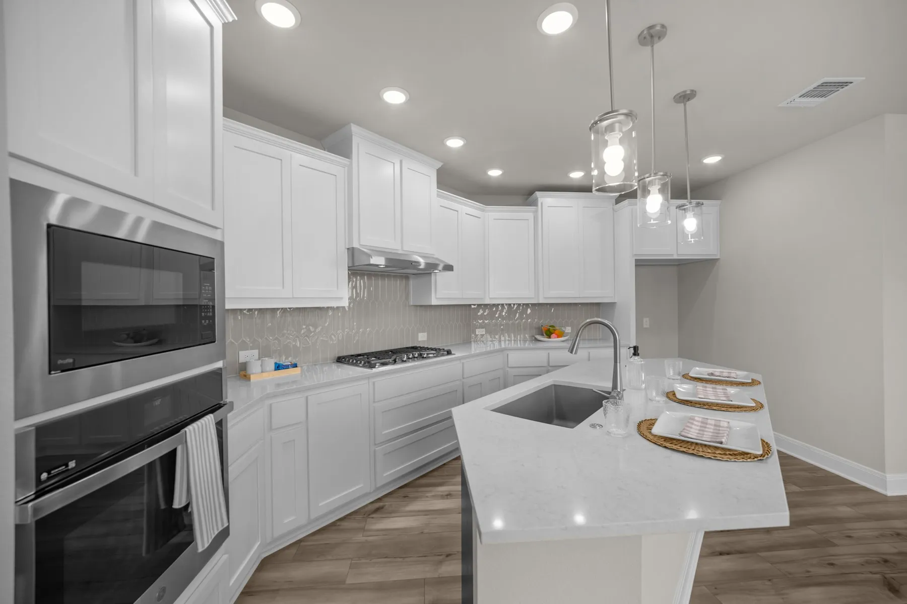 Single Family Residence For Sale in Rockwall County , 2445 Jackson Burn Drive, Royse City, Texas 75189, 3 Bedroom, 4 Bathroom, 2 Garage spaces, 2,174 Sqft, built in 2025, New Construction - Complete, mls#20870098, Real Estate Agent in Royse City, Homes For Sale in Rockwall county, Homes For Sale in Royse City, Realtor in Royse City Texas, Real Estate Brokerage Independent Realty Texas, Luminita Cordes Realtor