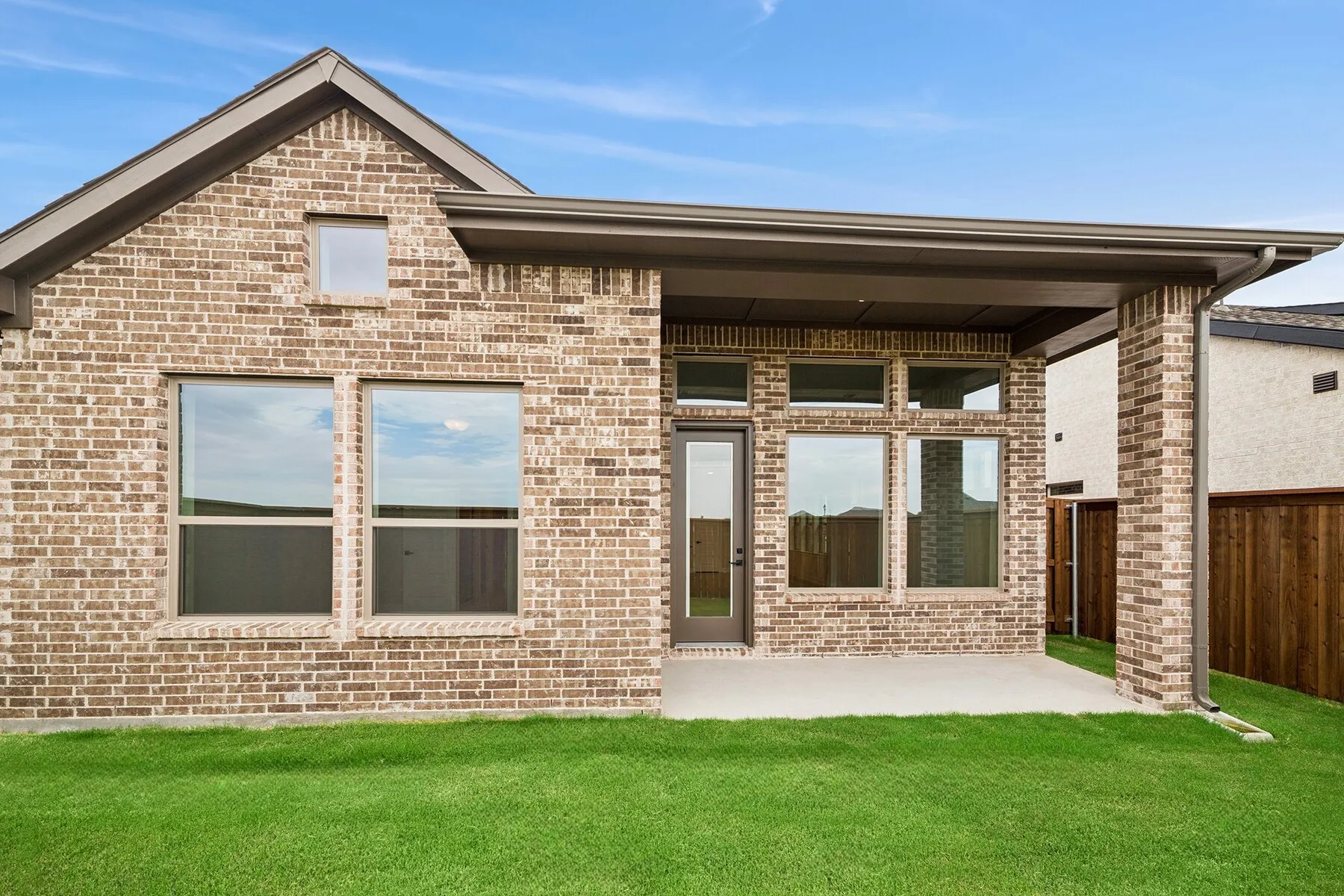Single Family Residence For Sale in Rockwall County , 2441 Jackson Burn Drive, Royse City, Texas 75189, 3 Bedroom, 2 Bathroom, 2 Garage spaces, 1,821 Sqft, built in 2025, New Construction - Incomplete, mls#20870138, Real Estate Agent in Royse City, Homes For Sale in Rockwall county, Homes For Sale in Royse City, Realtor in Royse City Texas, Real Estate Brokerage Independent Realty Texas, Luminita Cordes Realtor