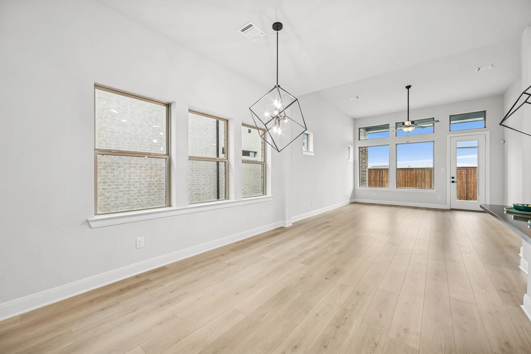Single Family Residence For Sale in Rockwall County , 2441 Jackson Burn Drive, Royse City, Texas 75189, 3 Bedroom, 2 Bathroom, 2 Garage spaces, 1,821 Sqft, built in 2025, New Construction - Incomplete, mls#20870138, Real Estate Agent in Royse City, Homes For Sale in Rockwall county, Homes For Sale in Royse City, Realtor in Royse City Texas, Real Estate Brokerage Independent Realty Texas, Luminita Cordes Realtor