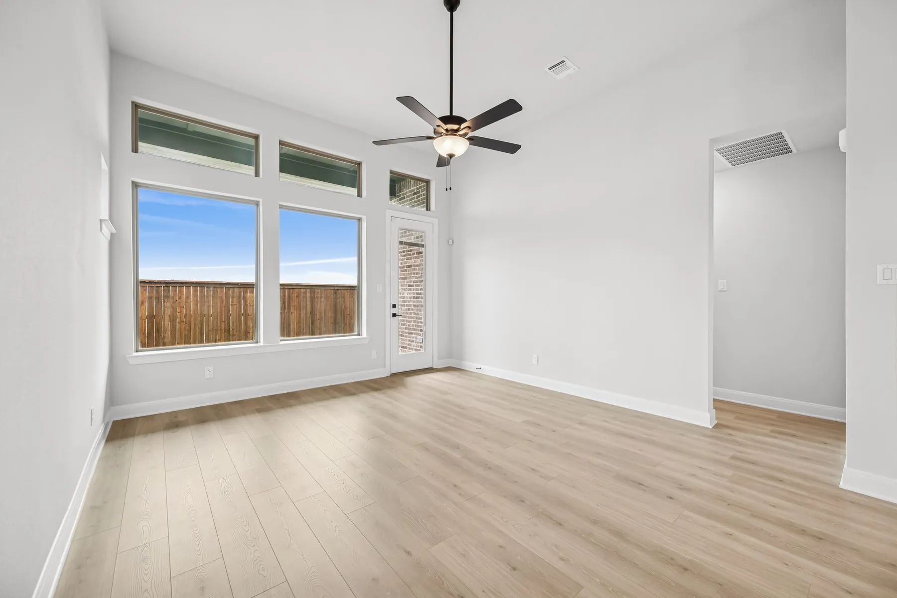 Single Family Residence For Sale in Rockwall County , 2441 Jackson Burn Drive, Royse City, Texas 75189, 3 Bedroom, 2 Bathroom, 2 Garage spaces, 1,821 Sqft, built in 2025, New Construction - Incomplete, mls#20870138, Real Estate Agent in Royse City, Homes For Sale in Rockwall county, Homes For Sale in Royse City, Realtor in Royse City Texas, Real Estate Brokerage Independent Realty Texas, Luminita Cordes Realtor