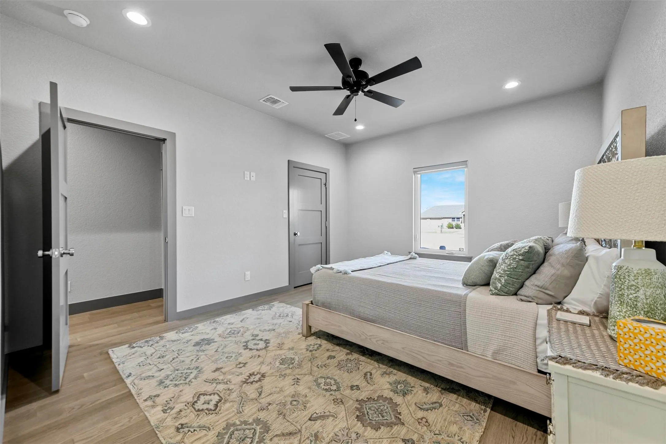 Single Family Residence For Sale in Wise County , 502 S Bay Court, Runaway Bay, Texas 76426, 3 Bedroom, 3 Bathroom, 2 Garage spaces, 2,236 Sqft, built in 2023, Preowned, mls#20866482, Real Estate Agent in Runaway Bay, Homes For Sale in Wise county, Homes For Sale in Runaway Bay, Realtor in Runaway Bay Texas, Real Estate Brokerage Independent Realty Texas, Luminita Cordes Realtor