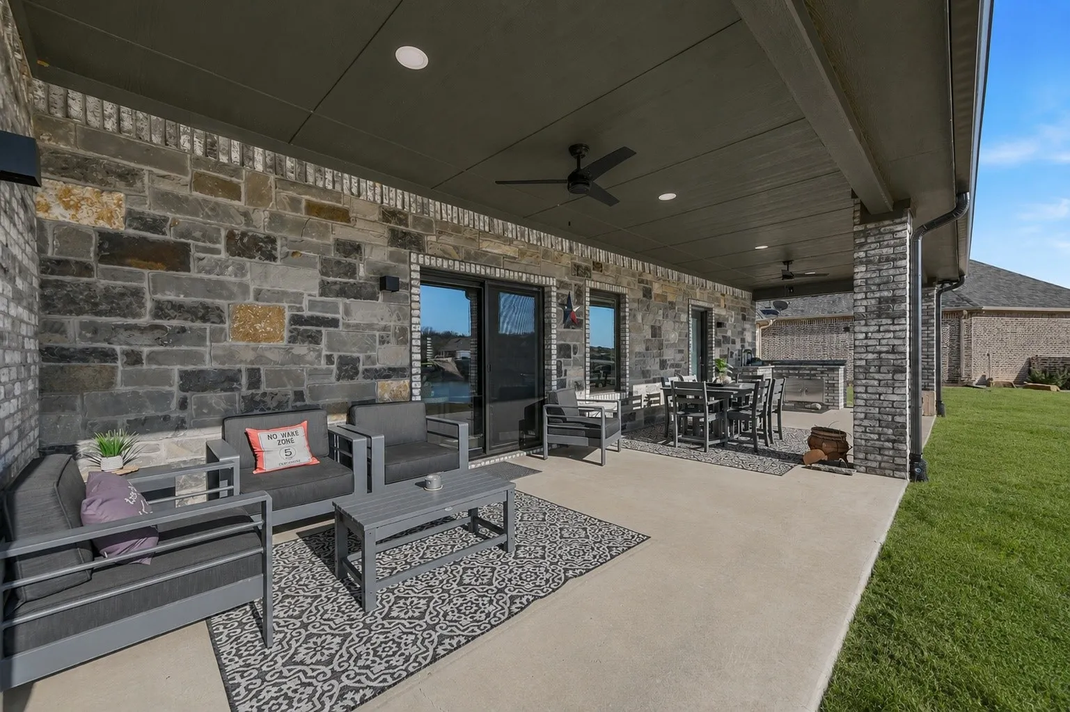 Single Family Residence For Sale in Wise County , 502 S Bay Court, Runaway Bay, Texas 76426, 3 Bedroom, 3 Bathroom, 2 Garage spaces, 2,236 Sqft, built in 2023, Preowned, mls#20866482, Real Estate Agent in Runaway Bay, Homes For Sale in Wise county, Homes For Sale in Runaway Bay, Realtor in Runaway Bay Texas, Real Estate Brokerage Independent Realty Texas, Luminita Cordes Realtor