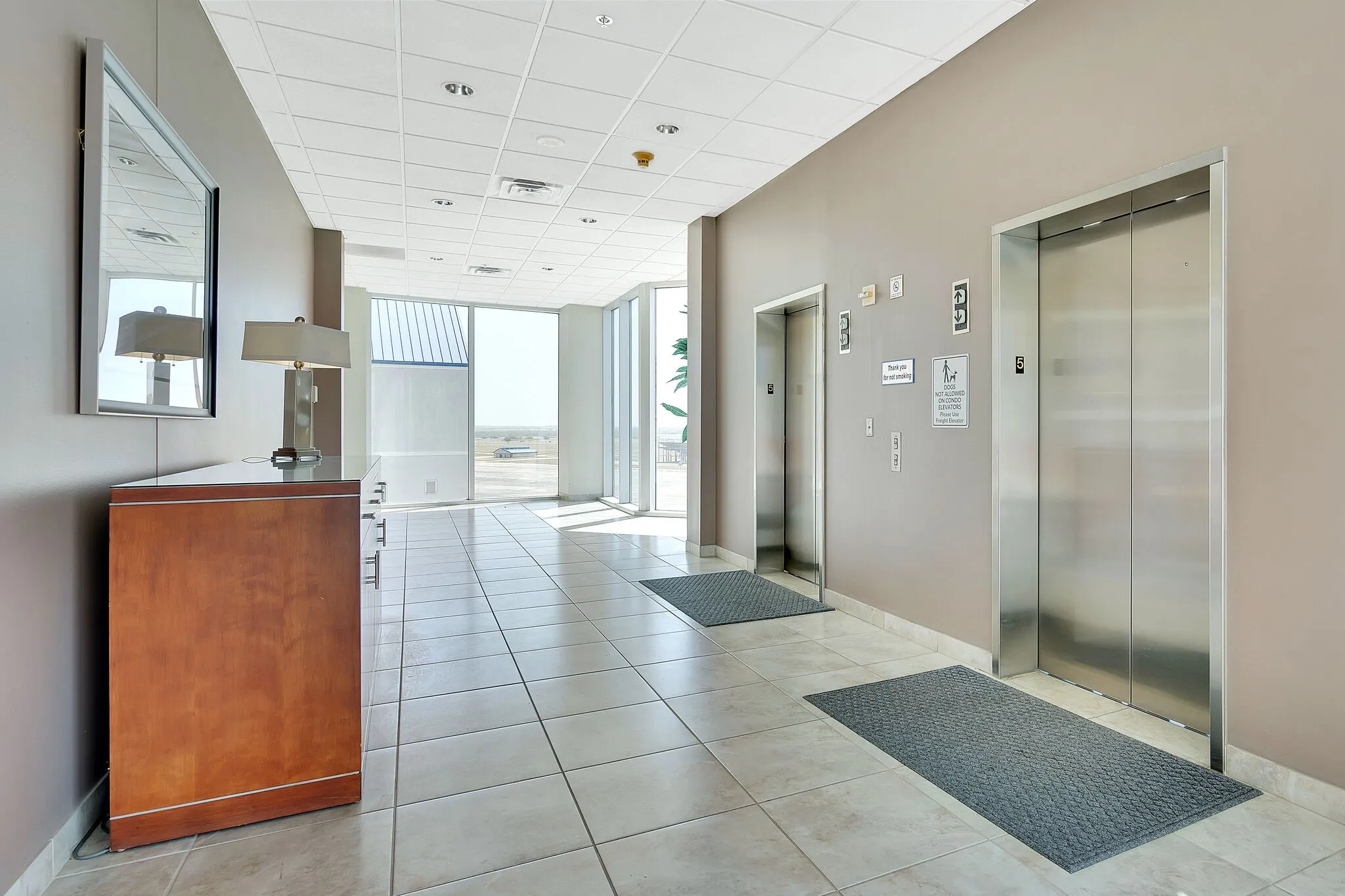 Condominium For Sale in Denton County , 3575 Lone Star Circle 517, Fort Worth, Texas 76177, 1 Bedroom, 1 Bathroom, 2 Garage spaces, 1,000 Sqft, built in 1997, mls#20871239, Real Estate Agent in Fort Worth, Homes For Sale in Denton county, Homes For Sale in Fort Worth, Realtor in Fort Worth Texas, Real Estate Brokerage Independent Realty Texas, Luminita Cordes Realtor