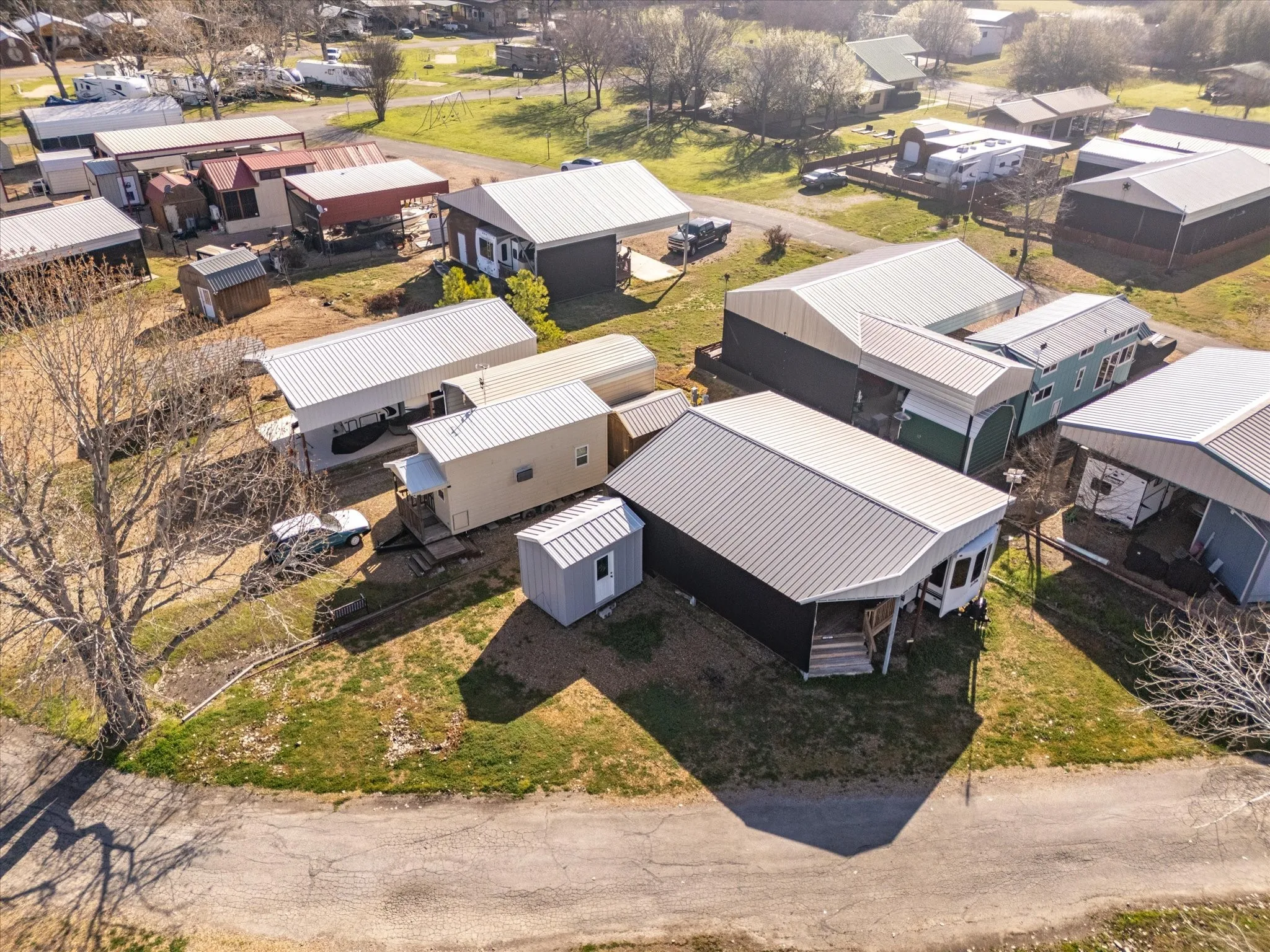 Birds eye view of property with a residential view