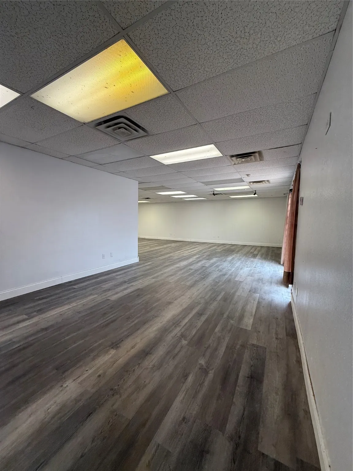 Office For Sale in Wichita County , 101 E 3rd Street, Burkburnett, Texas 76354, 0, 0, Garage spaces, 0 Sqft, built in 1988, Preowned, mls#20863027, Real Estate Agent in Burkburnett, Homes For Sale in Wichita county, Homes For Sale in Burkburnett, Realtor in Burkburnett Texas, Real Estate Brokerage Independent Realty Texas, Luminita Cordes Realtor