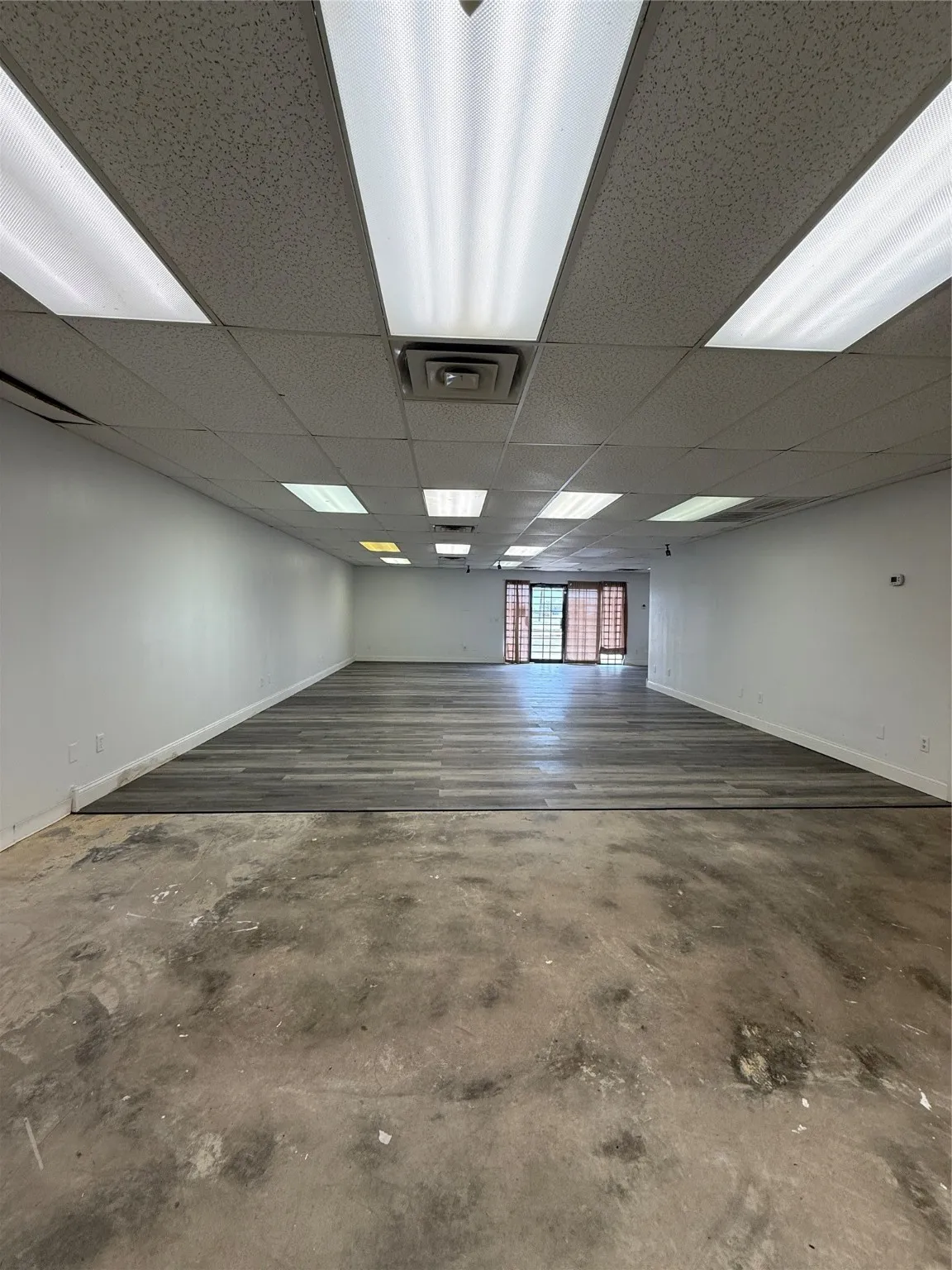 Office For Sale in Wichita County , 101 E 3rd Street, Burkburnett, Texas 76354, 0, 0, Garage spaces, 0 Sqft, built in 1988, Preowned, mls#20863027, Real Estate Agent in Burkburnett, Homes For Sale in Wichita county, Homes For Sale in Burkburnett, Realtor in Burkburnett Texas, Real Estate Brokerage Independent Realty Texas, Luminita Cordes Realtor