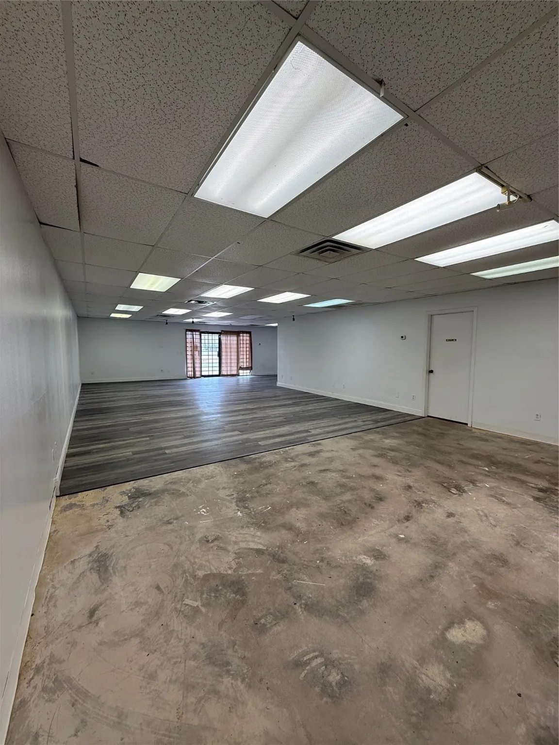 Office For Sale in Wichita County , 101 E 3rd Street, Burkburnett, Texas 76354, 0, 0, Garage spaces, 0 Sqft, built in 1988, Preowned, mls#20863027, Real Estate Agent in Burkburnett, Homes For Sale in Wichita county, Homes For Sale in Burkburnett, Realtor in Burkburnett Texas, Real Estate Brokerage Independent Realty Texas, Luminita Cordes Realtor