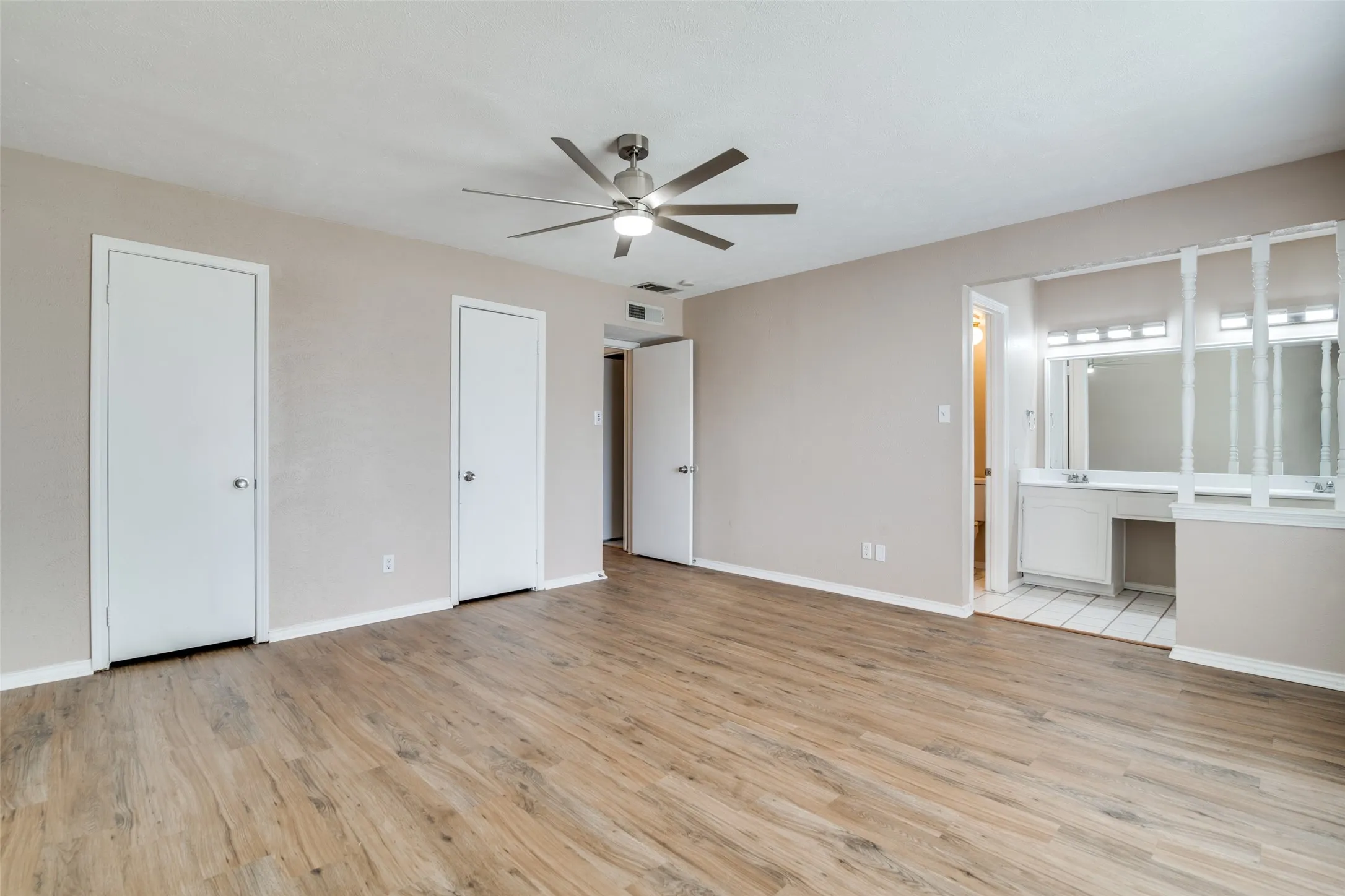 Single Family Residence For Rent in Kaufman County , 502 Ponderosa Drive, Forney, Texas 75126, 3 Bedrooms, 2 Bathrooms, Garage spaces, 2,131 Sqft, built in 1984, Price $1,895, mls#20874603, Real Estate Agent in Forney, Homes For Rent in Kaufman county, Homes For Rent in Forney, Realtor in Forney Texas, Real Estate Brokerage Independent Realty Texas, Luminita Cordes Realtor