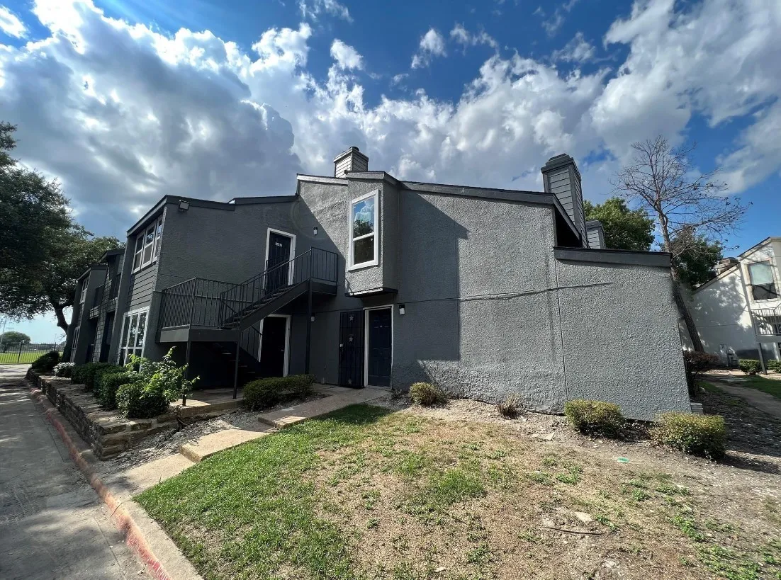 Condominium For Sale in Dallas County , 9696 Walnut Street 1412, Dallas, Texas 75243, 1 Bedroom, 1 Bathroom, Garage spaces, 730 Sqft, built in 1981, Price $50,000, mls#20875179, Real Estate Agent in Dallas, Homes For Sale in Dallas county, Homes For Sale in Dallas, Realtor in Dallas Texas, Real Estate Brokerage Independent Realty Texas, Luminita Cordes Realtor