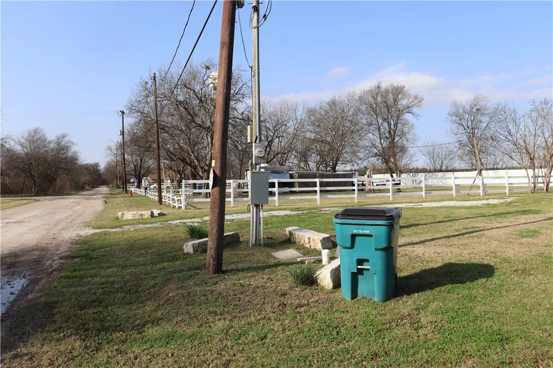Unimproved Land For Sale in Mc Lennan County , 310 W Burleson, Mart, Texas 76664, 0, 0, Garage spaces, 0 Sqft, built in 0, mls#227599, Real Estate Agent in Mart, Homes For Sale in Mc Lennan county, Homes For Sale in Mart, Realtor in Mart Texas, Real Estate Brokerage Independent Realty Texas, Luminita Cordes Realtor