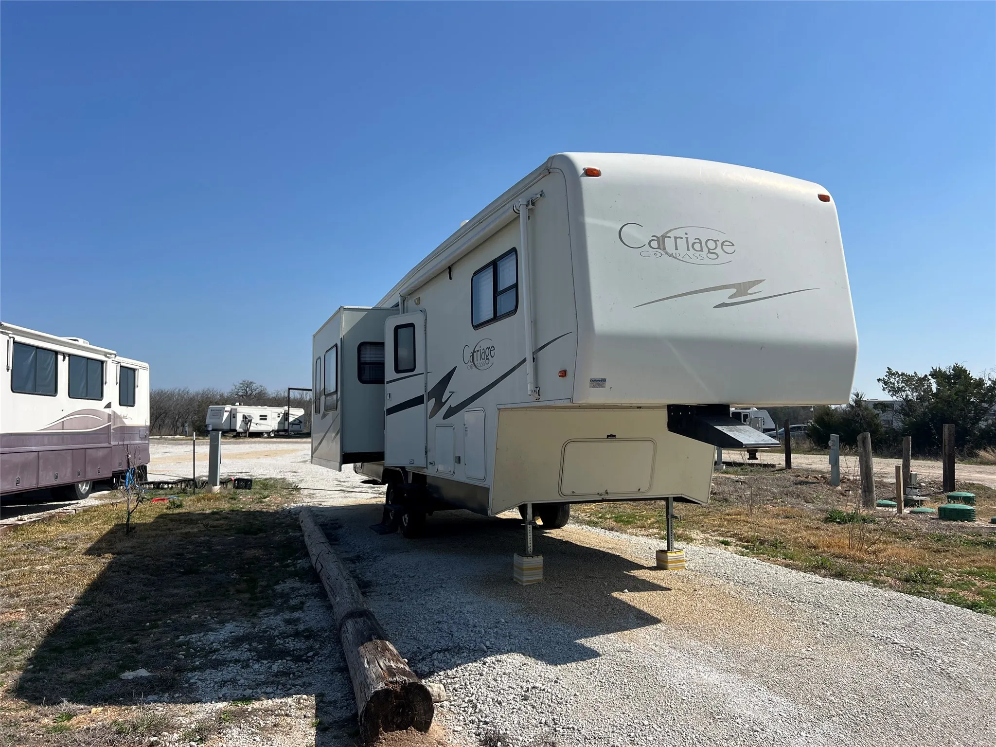 Manufactured Home For Rent in Hill County , 433 HCR 2105 Loop, Whitney, Texas 76692, 1 Bedroom, 1 Bathroom, Garage spaces, 400 Sqft, built in 2012, mls#221099, Real Estate Agent in Whitney, Homes For Rent in Hill county, Homes For Rent in Whitney, Realtor in Whitney Texas, Real Estate Brokerage Independent Realty Texas, Luminita Cordes Realtor