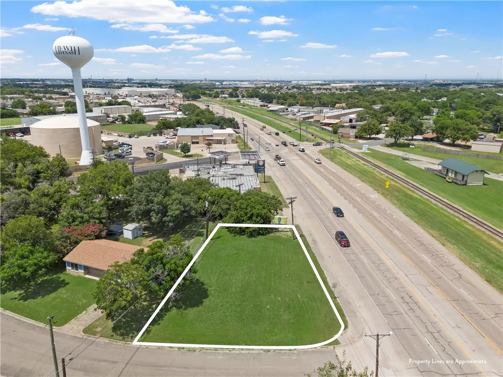 Improved Land For Sale in Mc Lennan County , 319 S Hewitt Drive, Hewitt, Texas 76643, 0, 0, Garage spaces, 0 Sqft, built in 0, mls#224048, Real Estate Agent in Hewitt, Homes For Sale in Mc Lennan county, Homes For Sale in Hewitt, Realtor in Hewitt Texas, Real Estate Brokerage Independent Realty Texas, Luminita Cordes Realtor