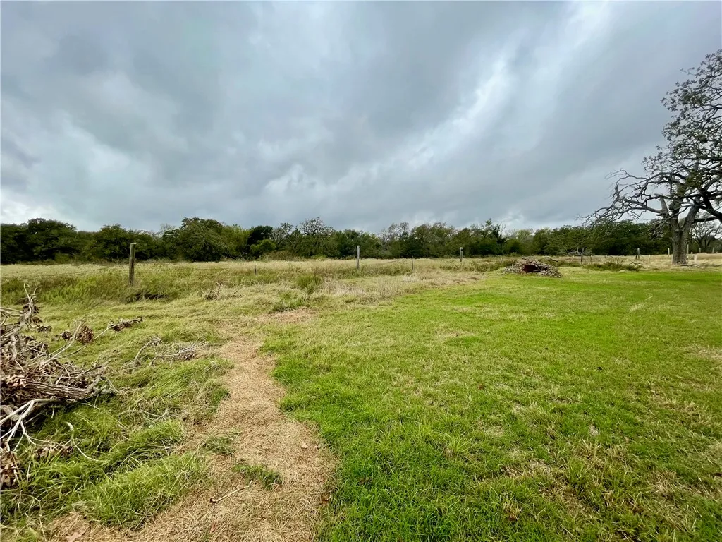 Single Family Residence For Sale in Limestone County , 7608 N Hwy 14, Kosse, Texas 76653, 3 Bedrooms, 1 Bathroom, 4 Garage spaces, 1,404 Sqft, built in 1987, Price $375,000, mls#226821, Real Estate Agent in Kosse, Homes For Sale in Limestone county, Homes For Sale in Kosse, Realtor in Kosse Texas, Real Estate Brokerage Independent Realty Texas, Luminita Cordes Realtor