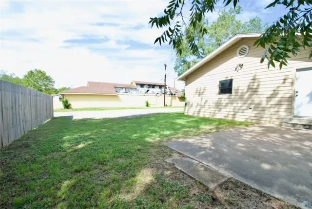 Single Family Residence For Sale in Limestone County , 816 E Milam Street, Mexia, Texas 76667, 3 Bedroom, 3 Bathroom, Garage spaces, 2,310 Sqft, built in 1969, mls#226634, Real Estate Agent in Mexia, Homes For Sale in Limestone county, Homes For Sale in Mexia, Realtor in Mexia Texas, Real Estate Brokerage Independent Realty Texas, Luminita Cordes Realtor