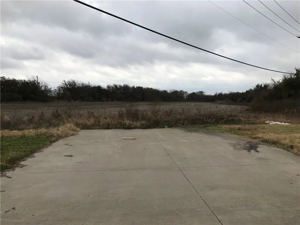 Unimproved Land For Sale in Mc Lennan County , TBD N I35 Highway, Waco, Texas 76706, 0, 0, Garage spaces, 0 Sqft, built in 1800, Unknown, mls#192776, Real Estate Agent in Waco, Homes For Sale in Mc Lennan county, Homes For Sale in Waco, Realtor in Waco Texas, Real Estate Brokerage Independent Realty Texas, Luminita Cordes Realtor