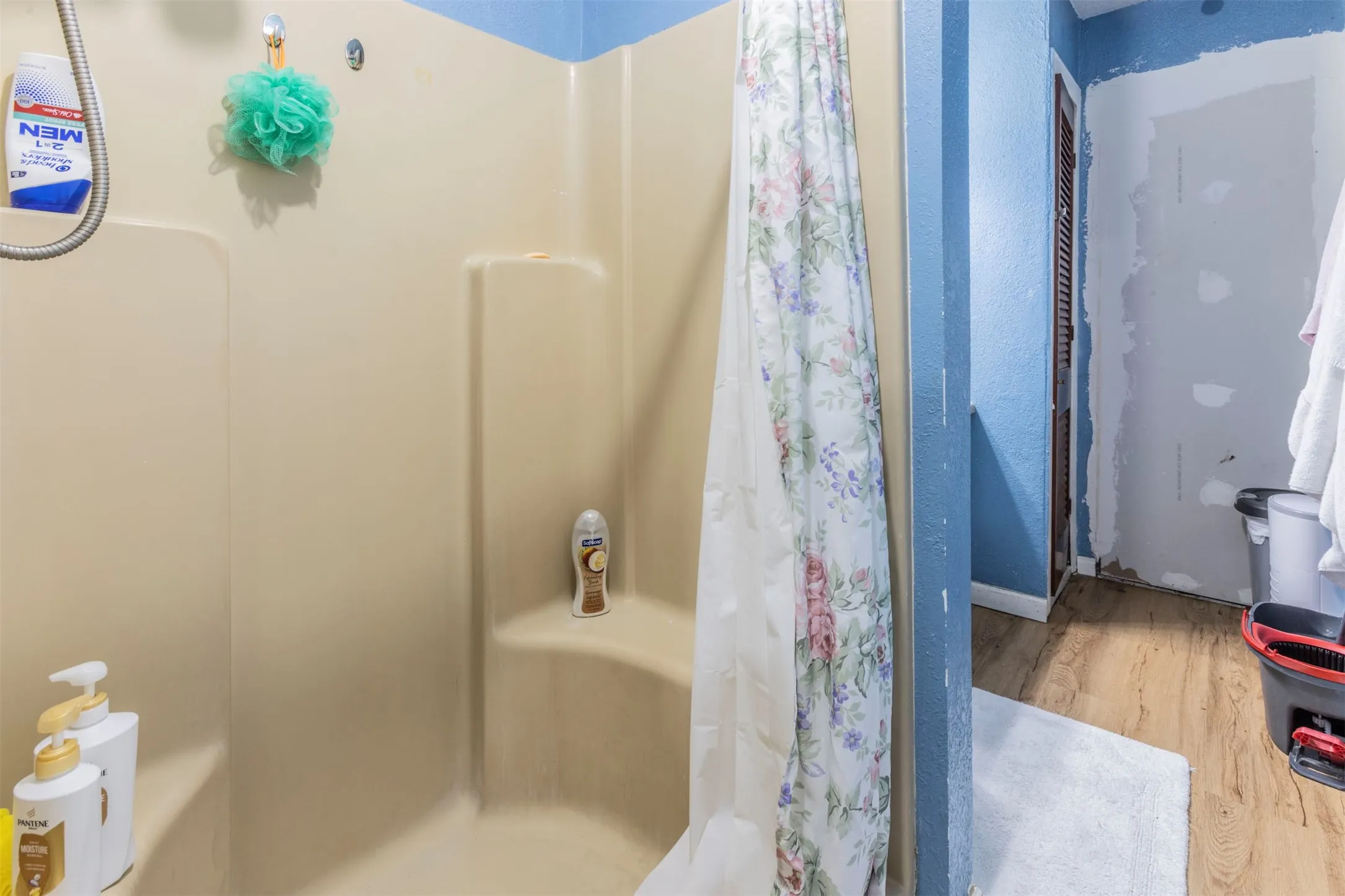 Single Family Residence For Sale in Mc Lennan County , 2325 Park Avenue, Waco, Texas 76706, 4 Bedroom, 1 Bathroom, Garage spaces, 1,997 Sqft, built in 1951, mls#228320, Real Estate Agent in Waco, Homes For Sale in Mc Lennan county, Homes For Sale in Waco, Realtor in Waco Texas, Real Estate Brokerage Independent Realty Texas, Luminita Cordes Realtor
