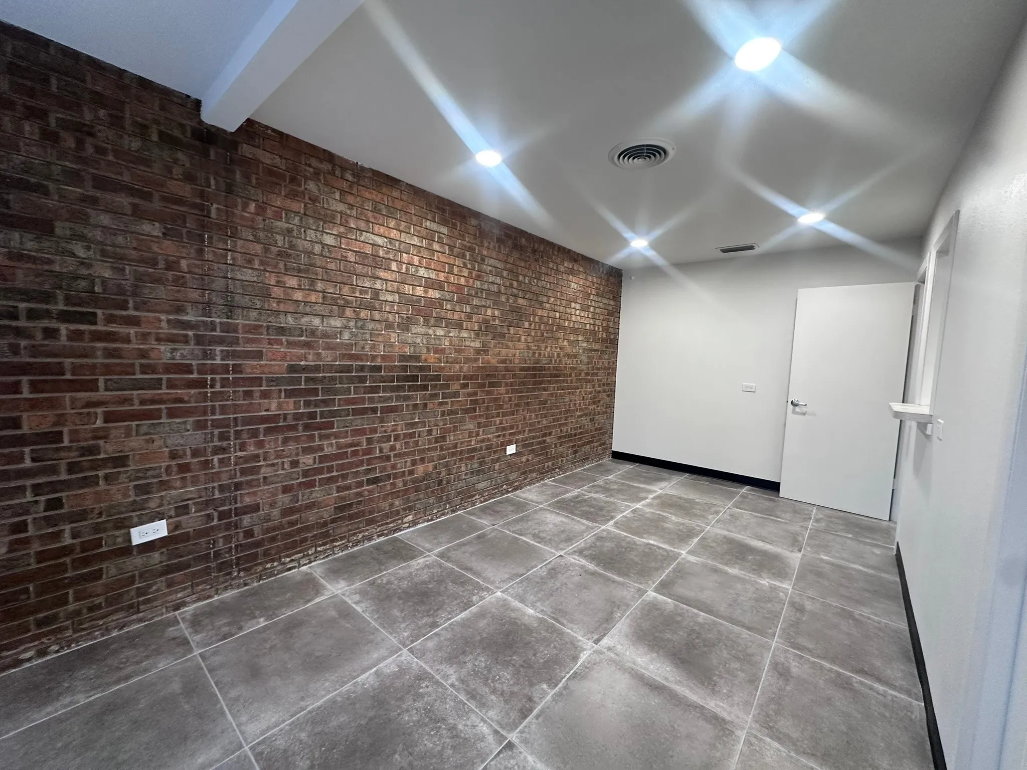 Business For Rent in Ellis County , 201 Ferris Avenue Suite I, Waxahachie, Texas 75165, 0, 0, Garage spaces, 0 Sqft, built in 1944, Preowned, mls#20872780, Real Estate Agent in Waxahachie, Homes For Rent in Ellis county, Homes For Rent in Waxahachie, Realtor in Waxahachie Texas, Real Estate Brokerage Independent Realty Texas, Luminita Cordes Realtor