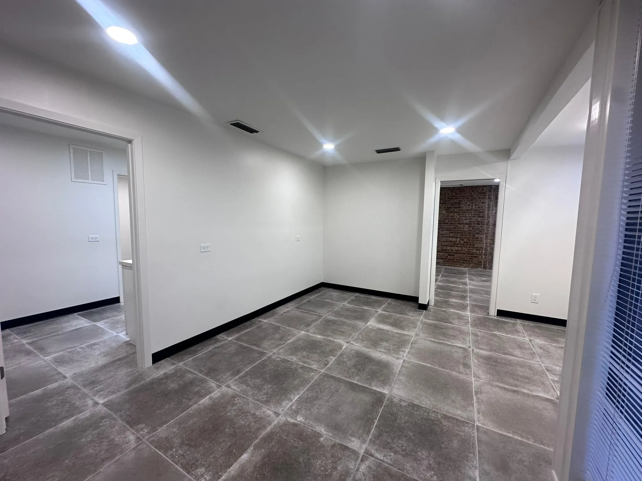 Business For Rent in Ellis County , 201 Ferris Avenue Suite I, Waxahachie, Texas 75165, 0, 0, Garage spaces, 0 Sqft, built in 1944, Preowned, mls#20872780, Real Estate Agent in Waxahachie, Homes For Rent in Ellis county, Homes For Rent in Waxahachie, Realtor in Waxahachie Texas, Real Estate Brokerage Independent Realty Texas, Luminita Cordes Realtor