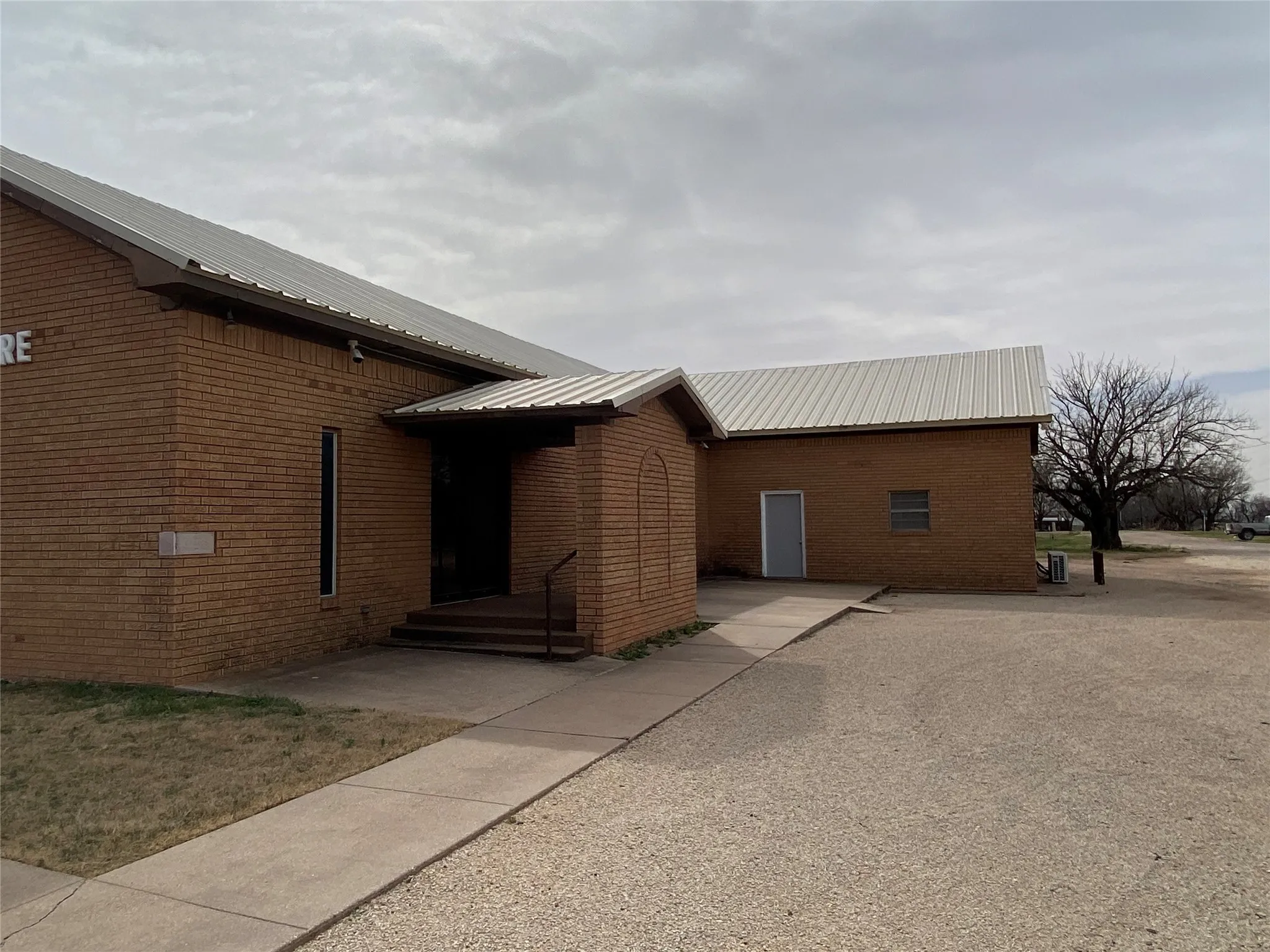 Business For Sale in Haskell County , 200 W Guthrie, Weinert, Texas 76388, 0, 0, Garage spaces, 0 Sqft, built in 1960, Preowned, Price $99,500, mls#20876051, Real Estate Agent in Weinert, Homes For Sale in Haskell county, Homes For Sale in Weinert, Realtor in Weinert Texas, Real Estate Brokerage Independent Realty Texas, Luminita Cordes Realtor