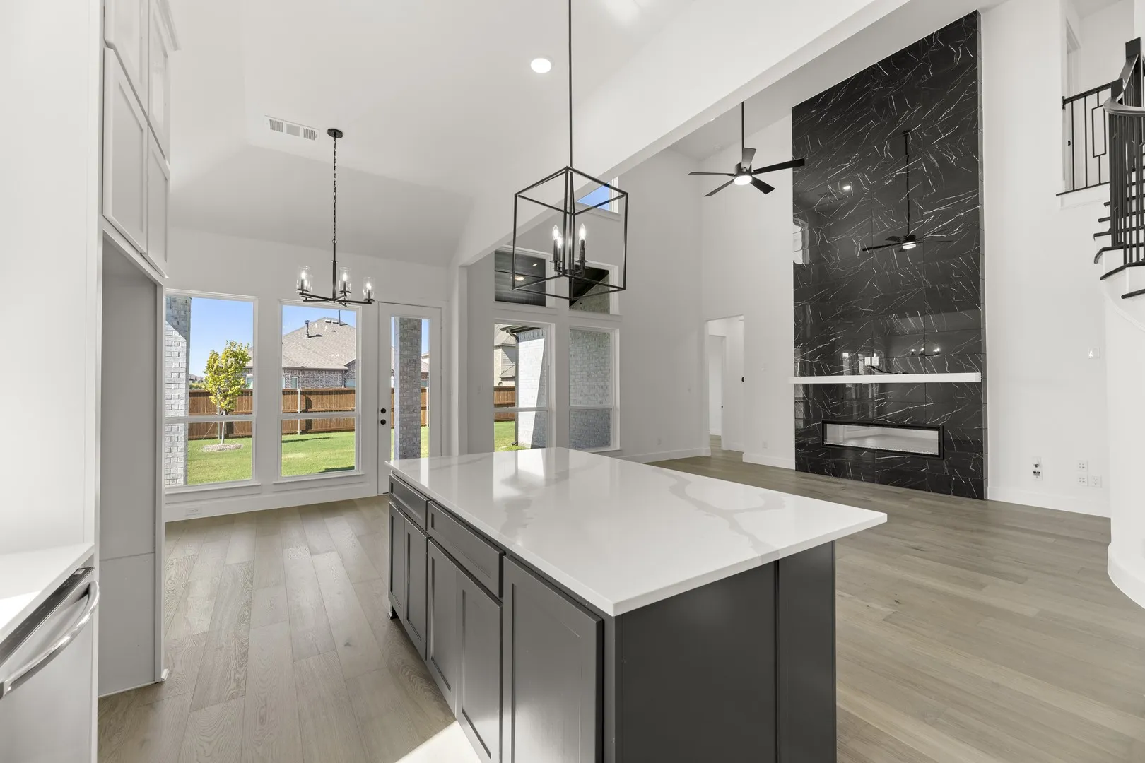 12. 4717 Allende - Kitchen (3)