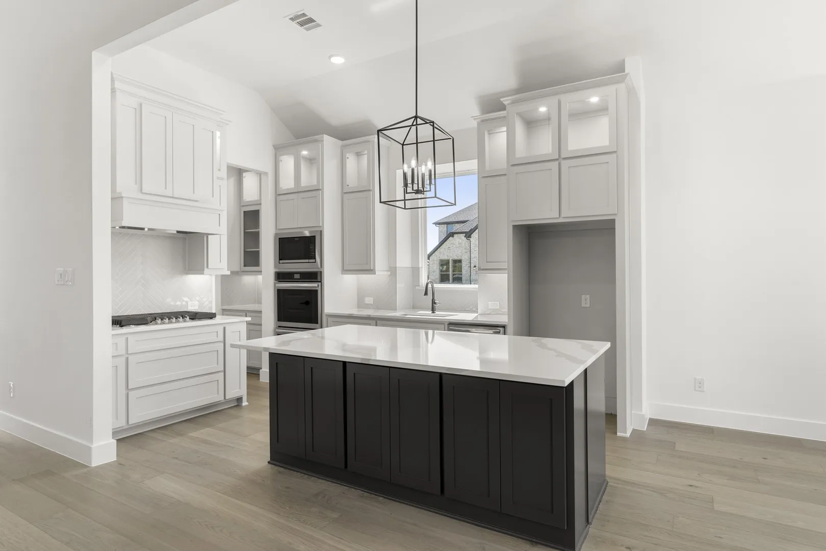 11. 4717 Allende - Kitchen (2)