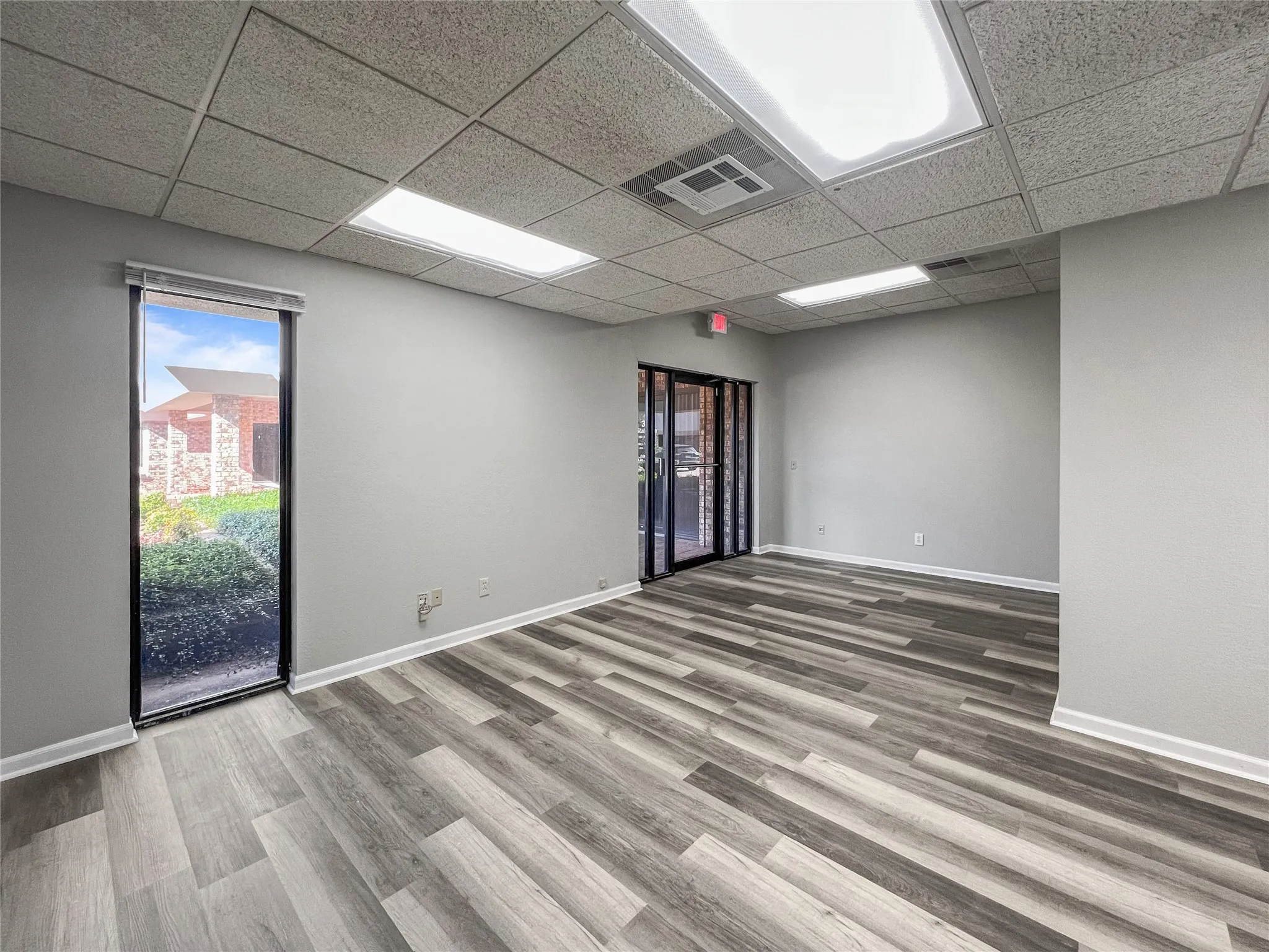 Office For Rent in Wichita County , 4722 Taft Boulevard Suites 1-4 combined, Wichita Falls, Texas 76308, 0, 0, Garage spaces, 1,228 Sqft, built in 1982, Preowned, Price $1,842, mls#20878957, Real Estate Agent in Wichita Falls, Homes For Rent in Wichita county, Homes For Rent in Wichita Falls, Realtor in Wichita Falls Texas, Real Estate Brokerage Independent Realty Texas, Luminita Cordes Realtor