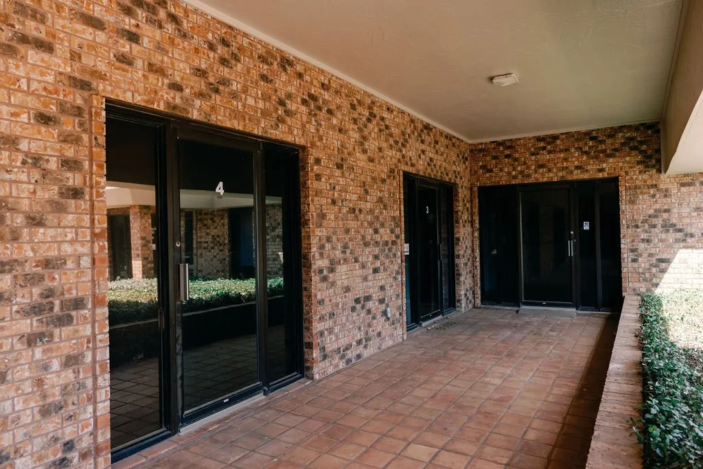 Office For Rent in Wichita County , 4722 Taft Boulevard Suites 1-4 combined, Wichita Falls, Texas 76308, 0, 0, Garage spaces, 1,228 Sqft, built in 1982, Preowned, Price $1,842, mls#20878957, Real Estate Agent in Wichita Falls, Homes For Rent in Wichita county, Homes For Rent in Wichita Falls, Realtor in Wichita Falls Texas, Real Estate Brokerage Independent Realty Texas, Luminita Cordes Realtor
