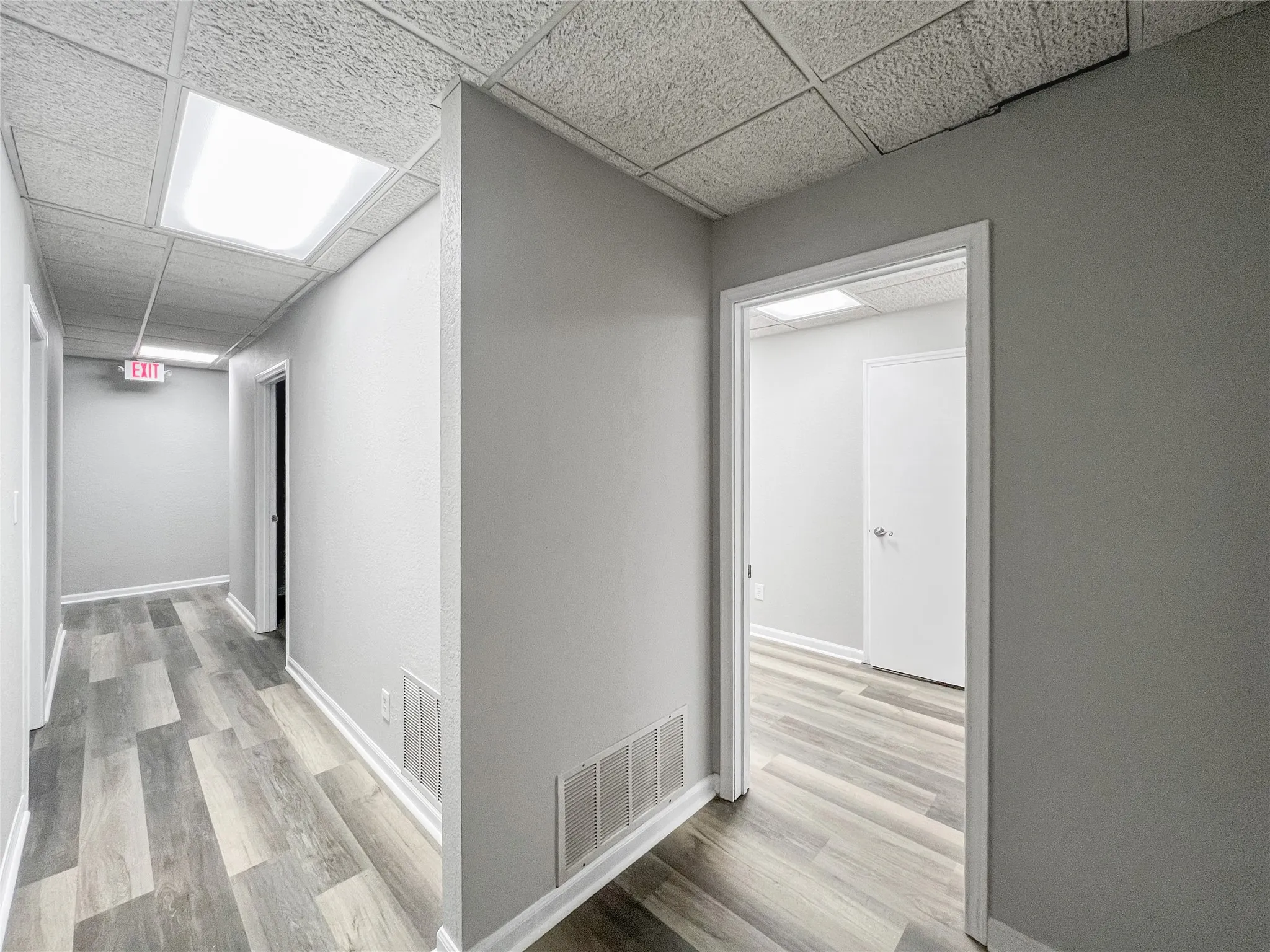 Office For Rent in Wichita County , 4722 Taft Boulevard Suites 1-4 combined, Wichita Falls, Texas 76308, 0, 0, Garage spaces, 1,228 Sqft, built in 1982, Preowned, Price $1,842, mls#20878957, Real Estate Agent in Wichita Falls, Homes For Rent in Wichita county, Homes For Rent in Wichita Falls, Realtor in Wichita Falls Texas, Real Estate Brokerage Independent Realty Texas, Luminita Cordes Realtor