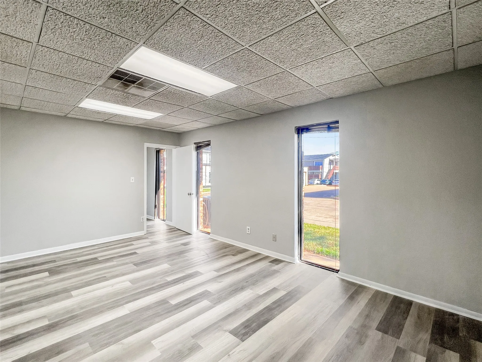 Office For Rent in Wichita County , 4722 Taft Boulevard Suites 1-4 combined, Wichita Falls, Texas 76308, 0, 0, Garage spaces, 1,228 Sqft, built in 1982, Preowned, Price $1,842, mls#20878957, Real Estate Agent in Wichita Falls, Homes For Rent in Wichita county, Homes For Rent in Wichita Falls, Realtor in Wichita Falls Texas, Real Estate Brokerage Independent Realty Texas, Luminita Cordes Realtor
