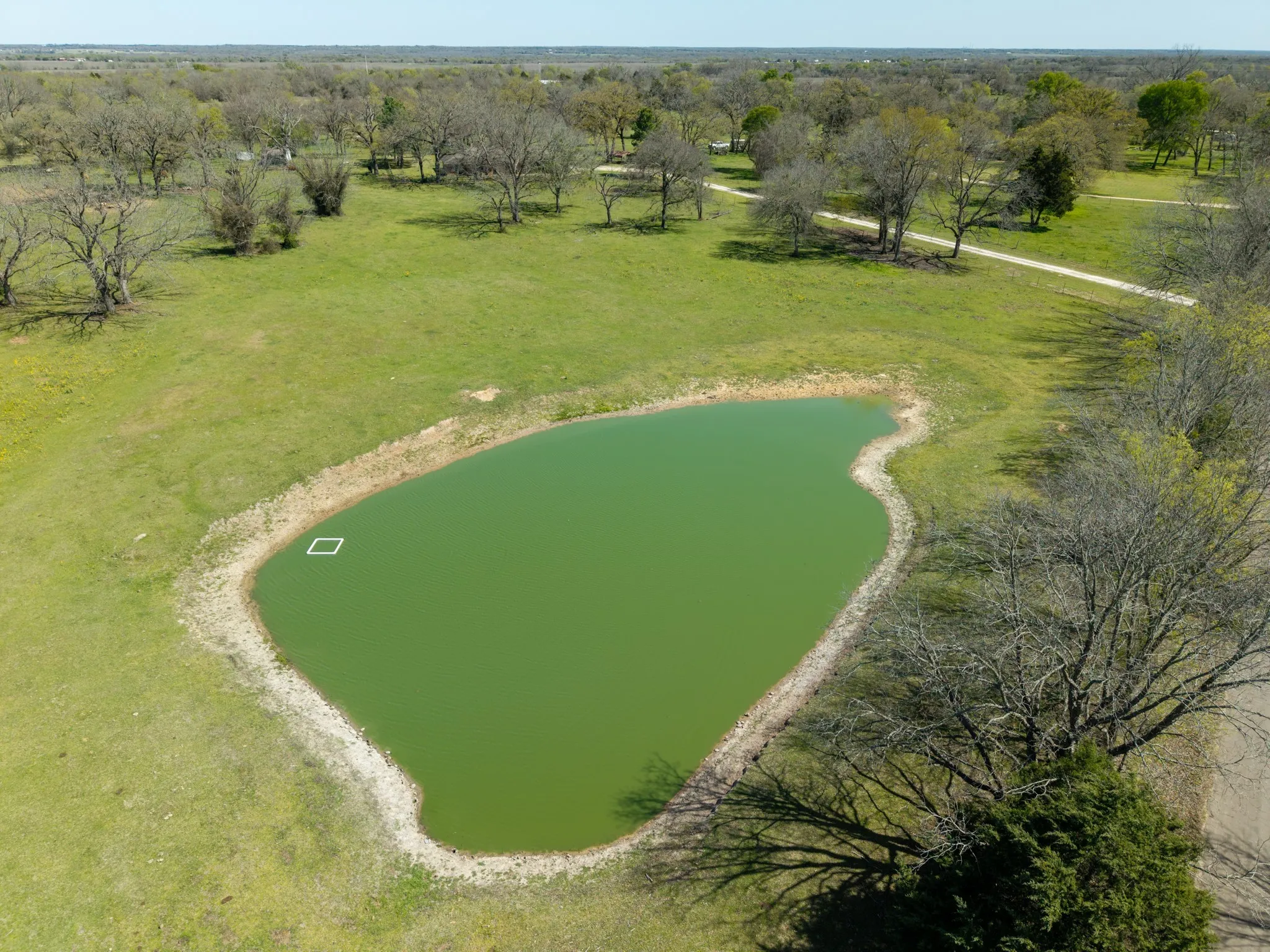 Single Family Residence For Sale in Limestone County , 141 Lcr 405, Mexia, Texas 76667, 3 Bedroom, 2 Bathroom, 2 Garage spaces, 2,841 Sqft, built in 1982, mls#20877532, Real Estate Agent in Mexia, Homes For Sale in Limestone county, Homes For Sale in Mexia, Realtor in Mexia Texas, Real Estate Brokerage Independent Realty Texas, Luminita Cordes Realtor