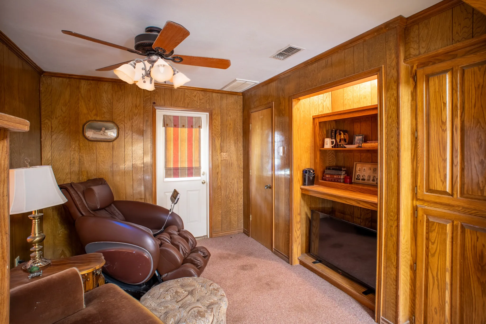 Single Family Residence For Sale in Limestone County , 141 Lcr 405, Mexia, Texas 76667, 3 Bedroom, 2 Bathroom, 2 Garage spaces, 2,841 Sqft, built in 1982, mls#20877532, Real Estate Agent in Mexia, Homes For Sale in Limestone county, Homes For Sale in Mexia, Realtor in Mexia Texas, Real Estate Brokerage Independent Realty Texas, Luminita Cordes Realtor