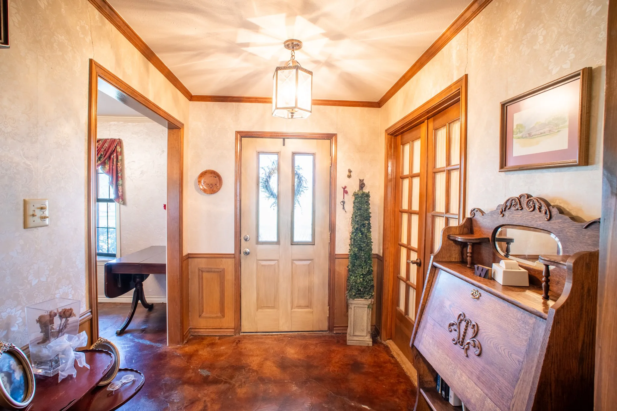 Single Family Residence For Sale in Limestone County , 141 Lcr 405, Mexia, Texas 76667, 3 Bedroom, 2 Bathroom, 2 Garage spaces, 2,841 Sqft, built in 1982, mls#20877532, Real Estate Agent in Mexia, Homes For Sale in Limestone county, Homes For Sale in Mexia, Realtor in Mexia Texas, Real Estate Brokerage Independent Realty Texas, Luminita Cordes Realtor
