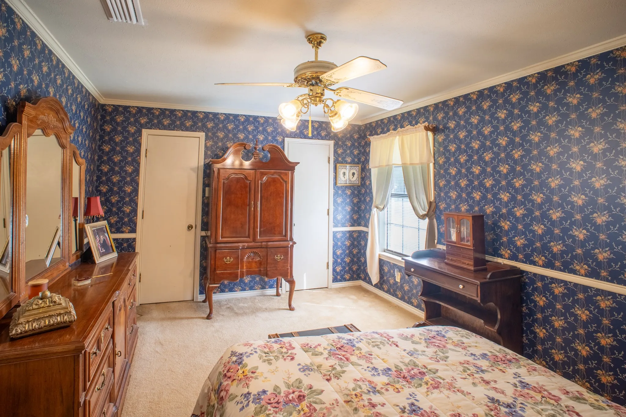 Single Family Residence For Sale in Limestone County , 141 Lcr 405, Mexia, Texas 76667, 3 Bedroom, 2 Bathroom, 2 Garage spaces, 2,841 Sqft, built in 1982, mls#20877532, Real Estate Agent in Mexia, Homes For Sale in Limestone county, Homes For Sale in Mexia, Realtor in Mexia Texas, Real Estate Brokerage Independent Realty Texas, Luminita Cordes Realtor