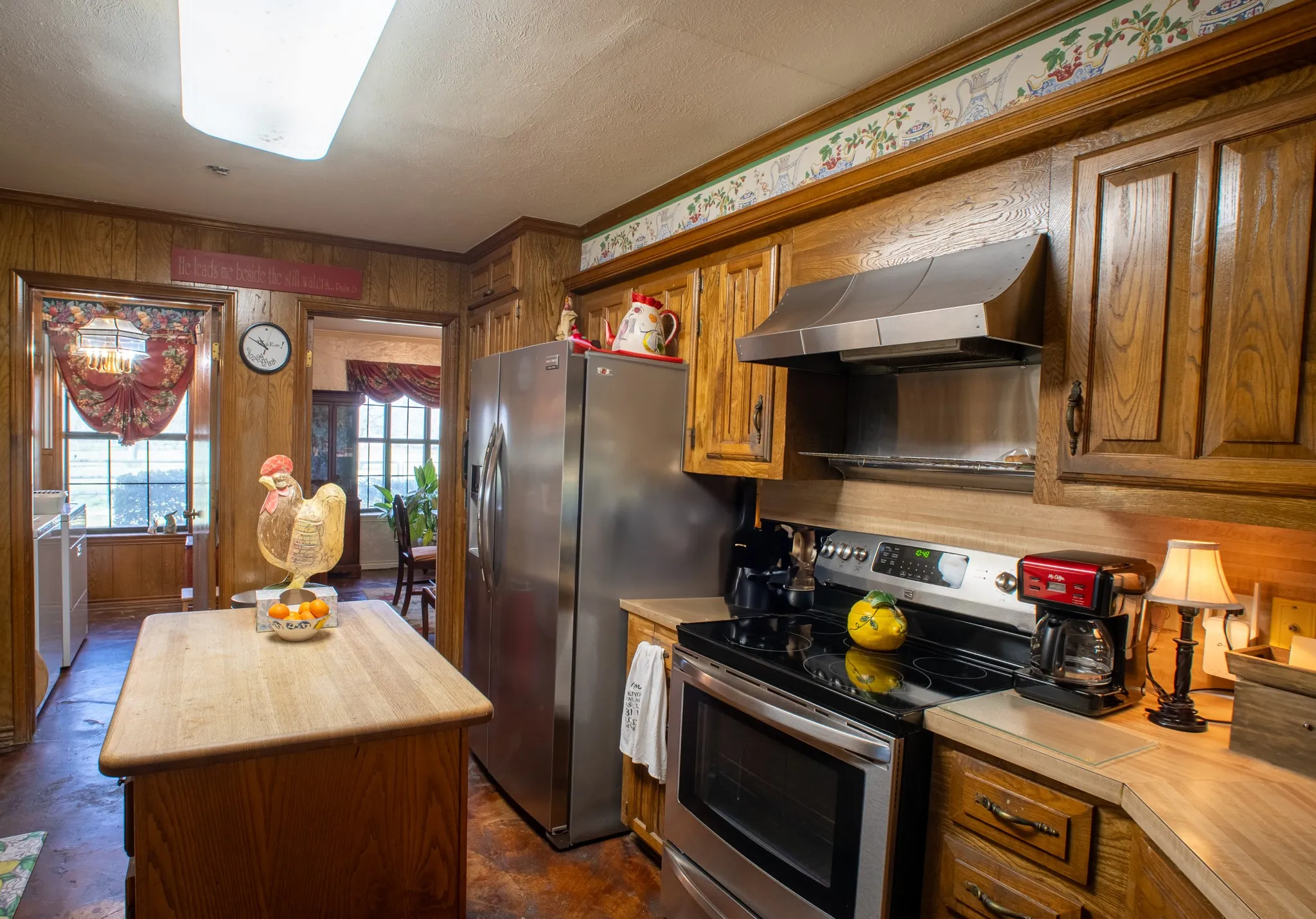 Single Family Residence For Sale in Limestone County , 141 Lcr 405, Mexia, Texas 76667, 3 Bedroom, 2 Bathroom, 2 Garage spaces, 2,841 Sqft, built in 1982, mls#20877532, Real Estate Agent in Mexia, Homes For Sale in Limestone county, Homes For Sale in Mexia, Realtor in Mexia Texas, Real Estate Brokerage Independent Realty Texas, Luminita Cordes Realtor