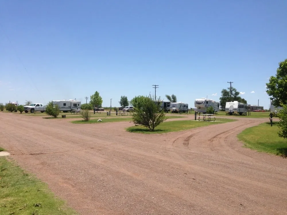 Business For Sale in Hardeman County , 230 Market Street, Quanah, Texas 79252, 0, 0, Garage spaces, 0 Sqft, built in 1990, Preowned, mls#20878296, Real Estate Agent in Quanah, Homes For Sale in Hardeman county, Homes For Sale in Quanah, Realtor in Quanah Texas, Real Estate Brokerage Independent Realty Texas, Luminita Cordes Realtor