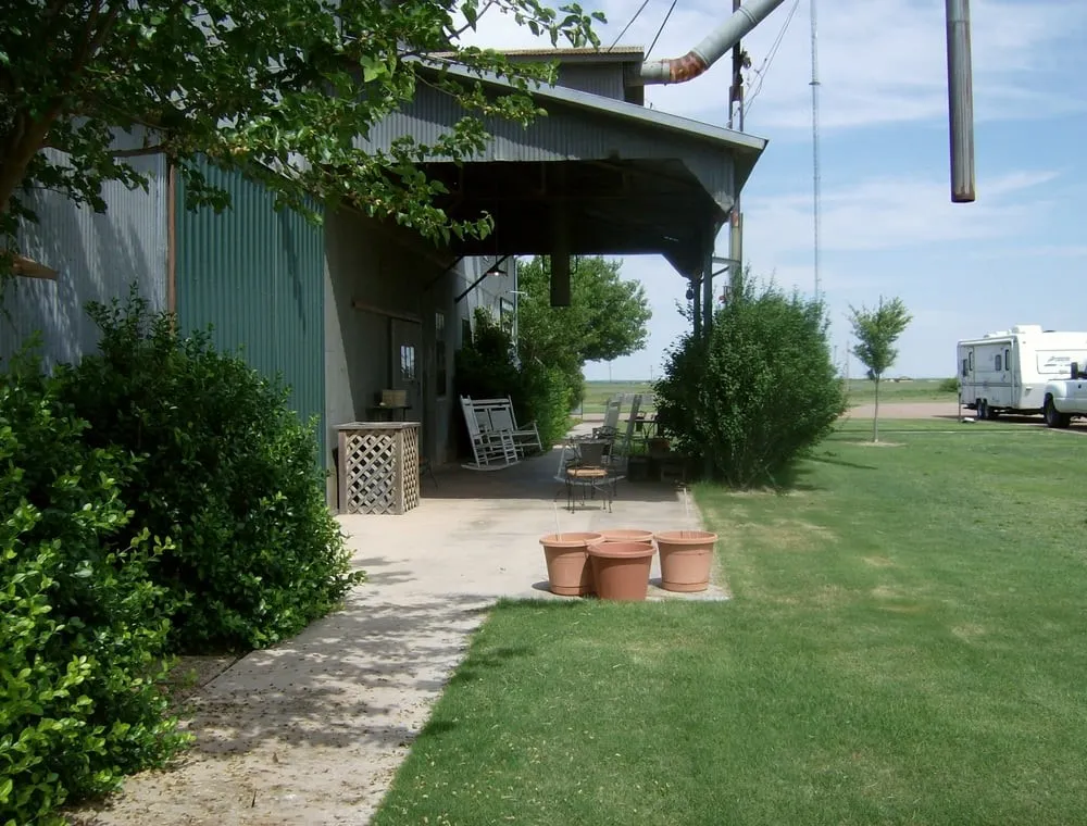 Business For Sale in Hardeman County , 230 Market Street, Quanah, Texas 79252, 0, 0, Garage spaces, 0 Sqft, built in 1990, Preowned, mls#20878296, Real Estate Agent in Quanah, Homes For Sale in Hardeman county, Homes For Sale in Quanah, Realtor in Quanah Texas, Real Estate Brokerage Independent Realty Texas, Luminita Cordes Realtor
