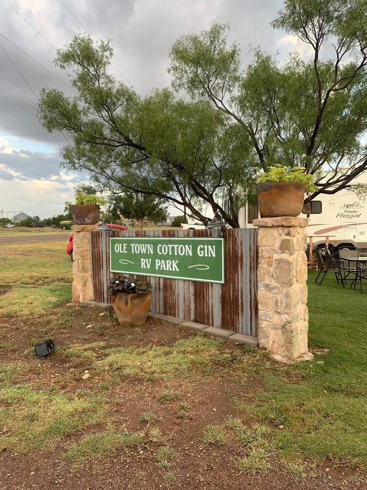 Business For Sale in Hardeman County , 230 Market Street, Quanah, Texas 79252, 0, 0, Garage spaces, 0 Sqft, built in 1990, Preowned, mls#20878296, Real Estate Agent in Quanah, Homes For Sale in Hardeman county, Homes For Sale in Quanah, Realtor in Quanah Texas, Real Estate Brokerage Independent Realty Texas, Luminita Cordes Realtor