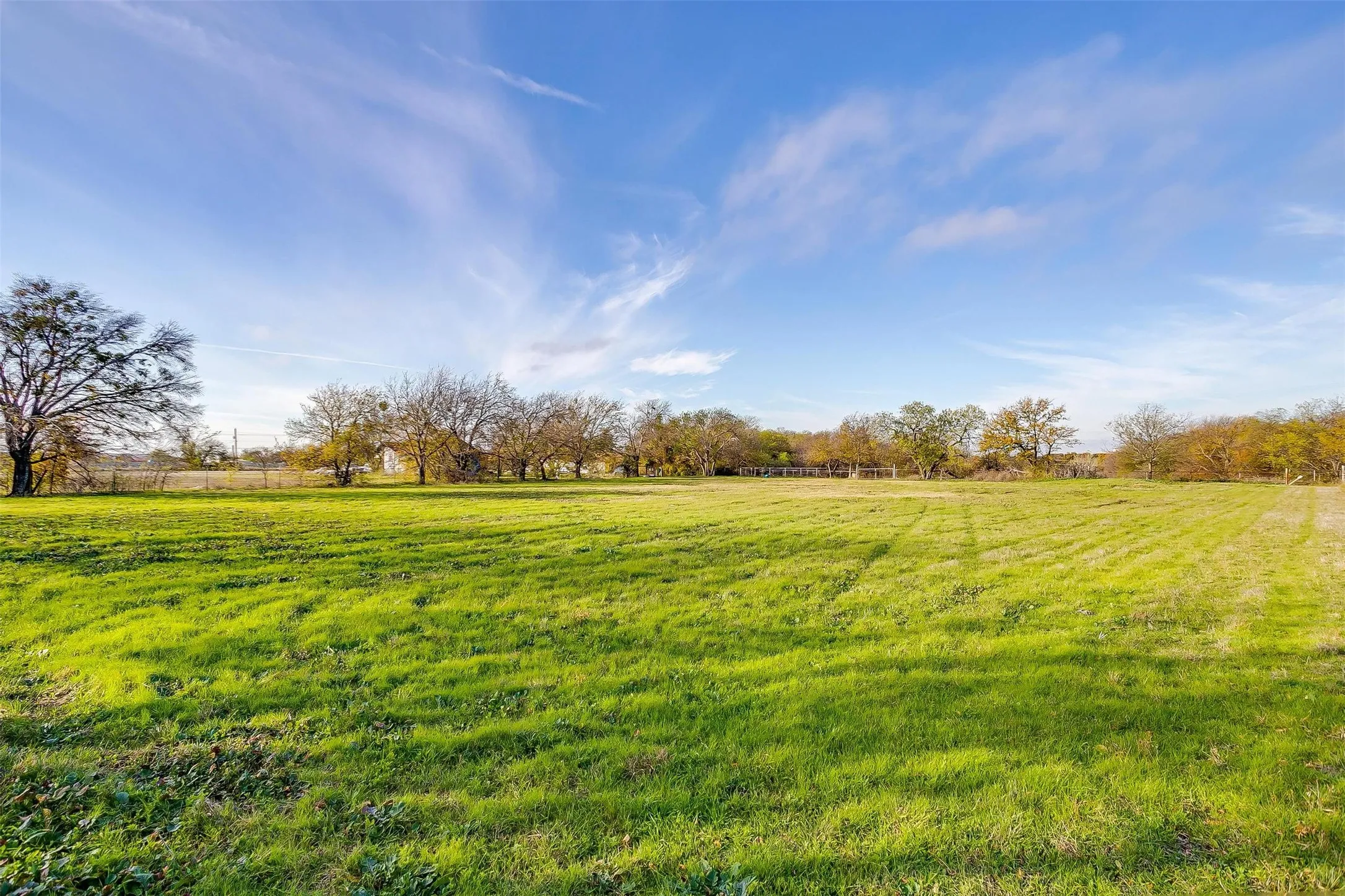 Unimproved Land For Sale in Tarrant County , 1101 E Main Street, Crowley, Texas 76036, 0, 0, Garage spaces, 0 Sqft, built in 0, Price $2,943,567, mls#20879918, Real Estate Agent in Crowley, Homes For Sale in Tarrant county, Homes For Sale in Crowley, Realtor in Crowley Texas, Real Estate Brokerage Independent Realty Texas, Luminita Cordes Realtor