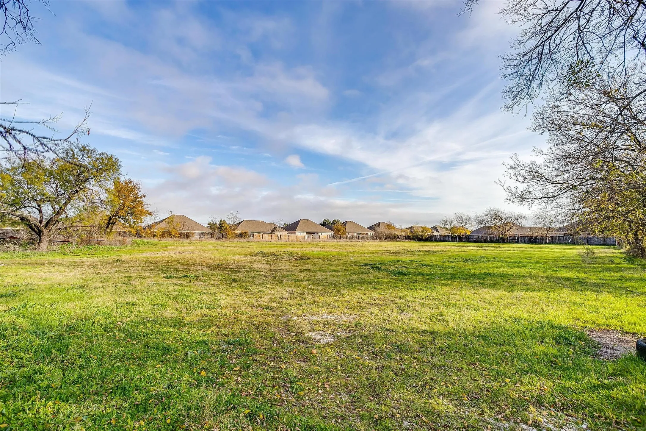 Unimproved Land For Sale in Tarrant County , 1101 E Main Street, Crowley, Texas 76036, 0, 0, Garage spaces, 0 Sqft, built in 0, Price $2,943,567, mls#20879918, Real Estate Agent in Crowley, Homes For Sale in Tarrant county, Homes For Sale in Crowley, Realtor in Crowley Texas, Real Estate Brokerage Independent Realty Texas, Luminita Cordes Realtor