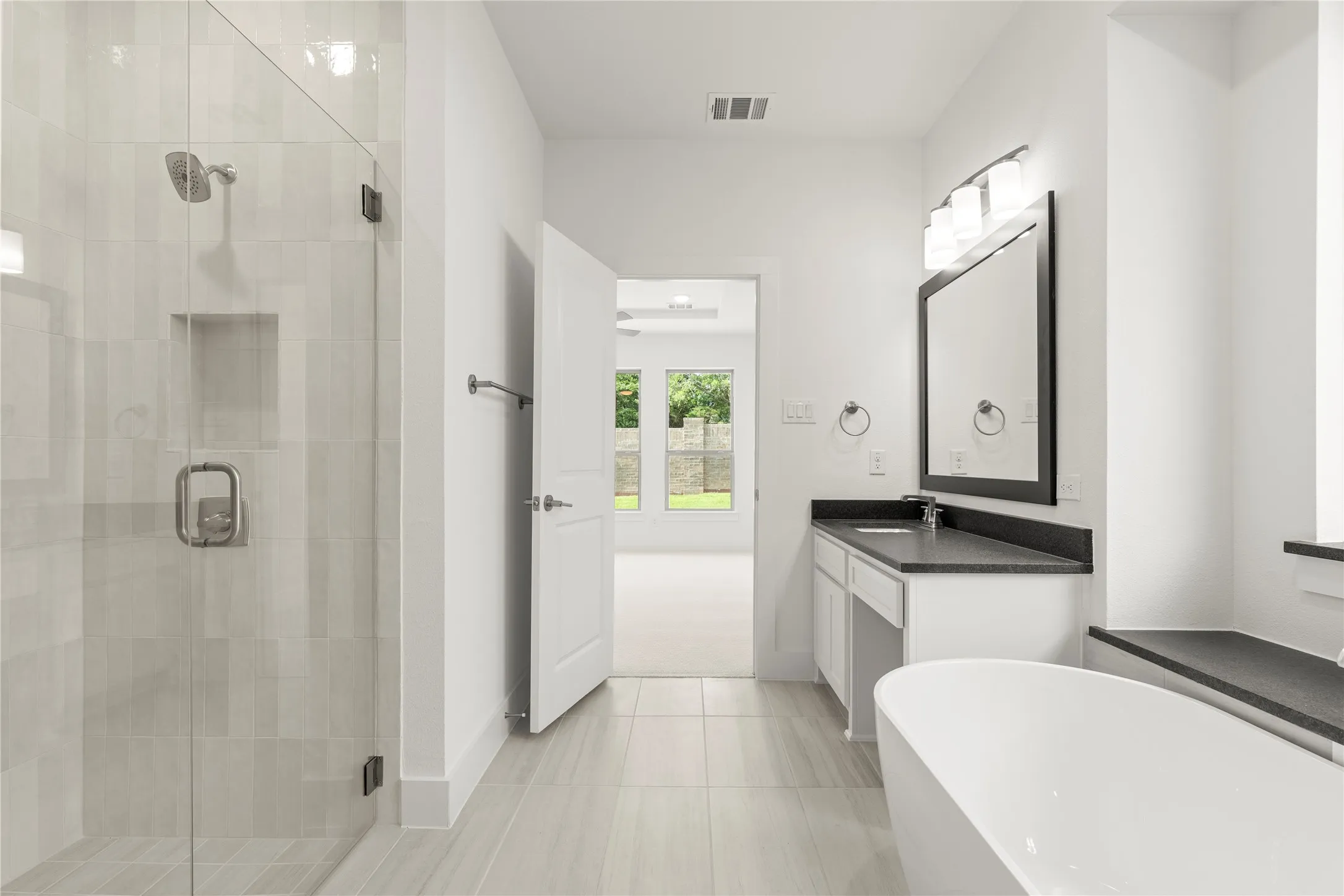 20. 4500 Brookfield - Bath (4)