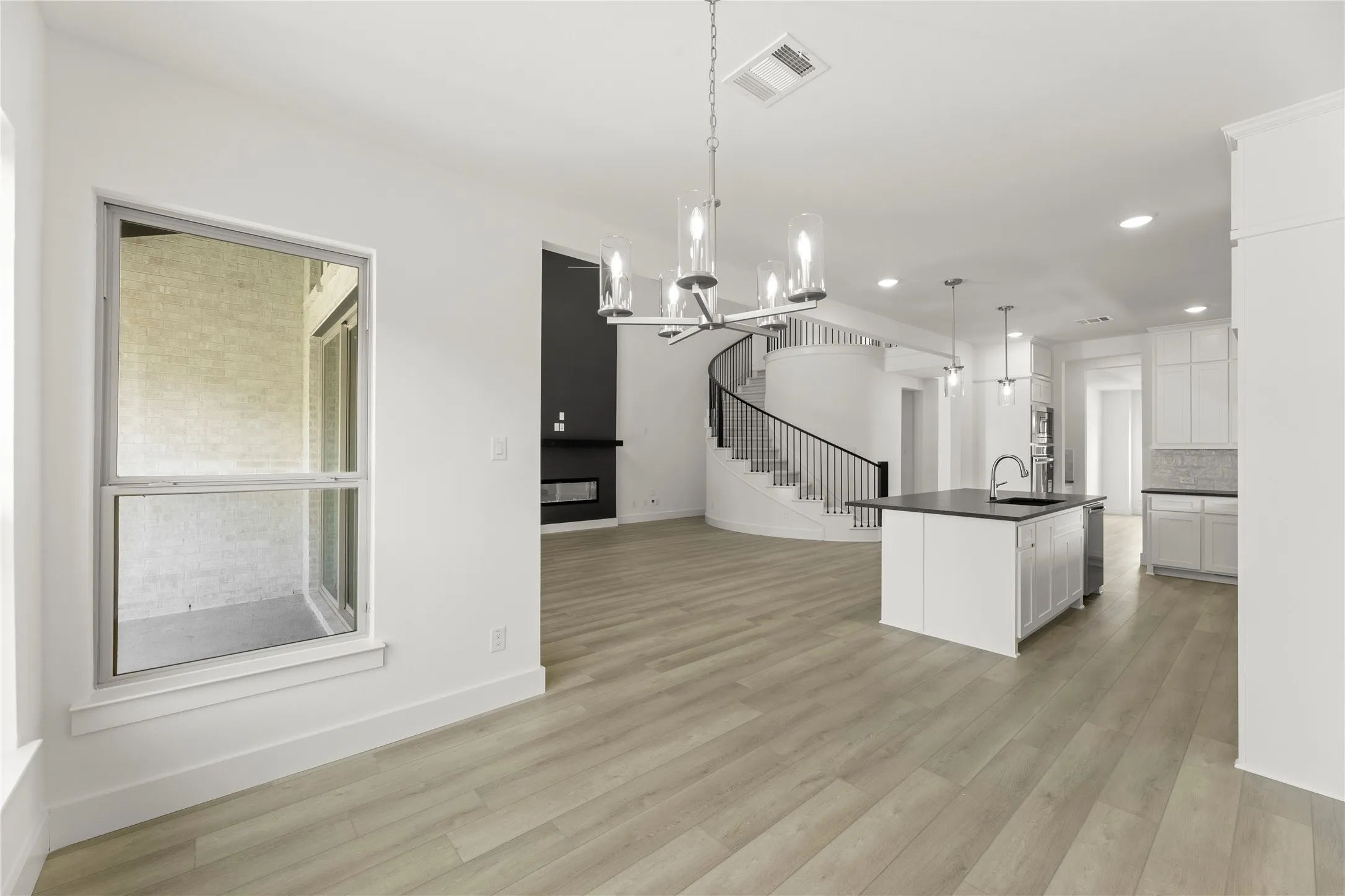 11. 4500 Brookfield - Nook (2)