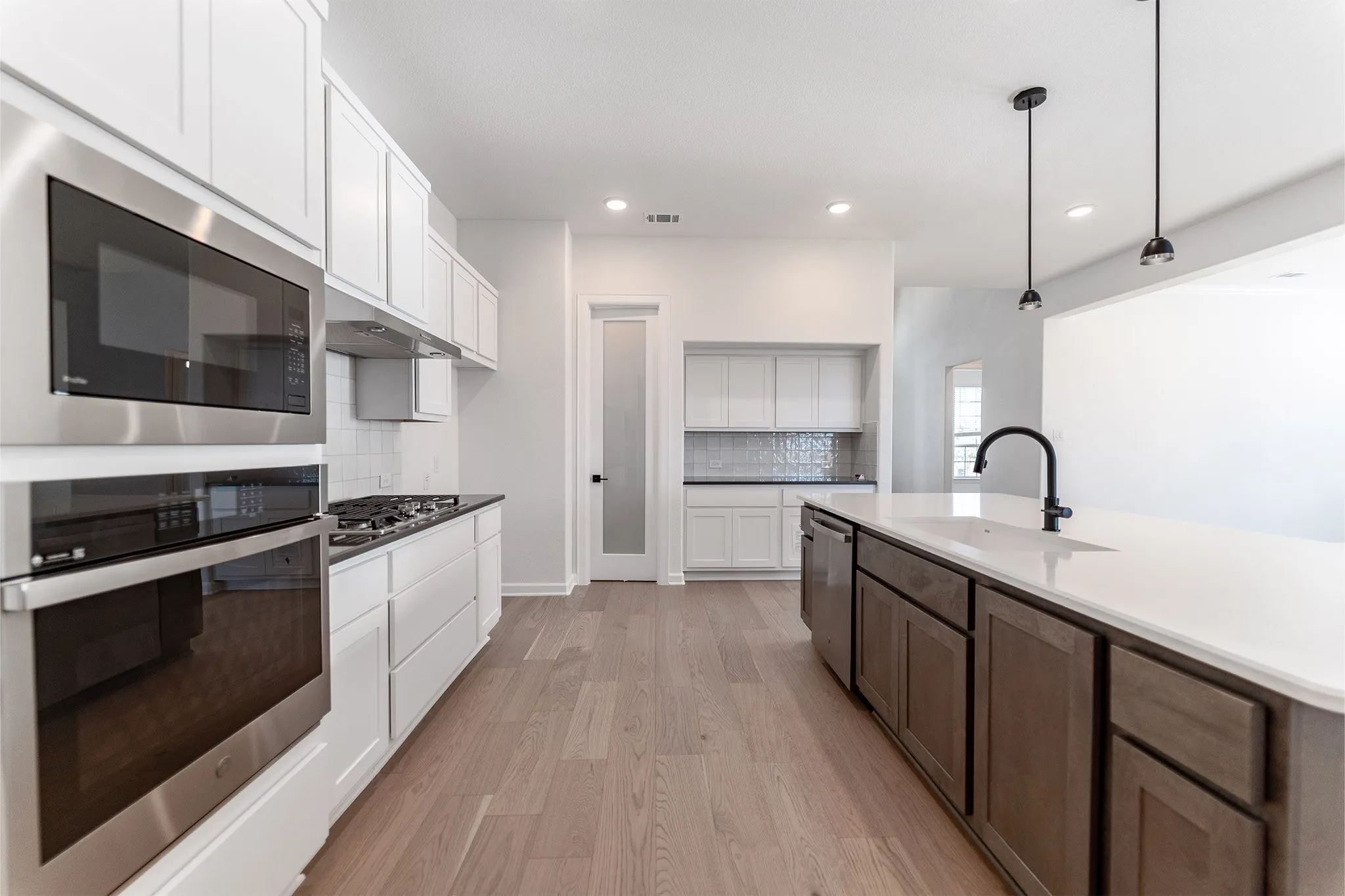 Single Family Residence For Sale in Denton County , 16421 Flatlands Way, Celina, Texas 75009, 5 Bedroom, 4 Bathroom, 3 Garage spaces, 3,688 Sqft, built in 2025, New Construction - Incomplete, mls#20885008, Real Estate Agent in Celina, Homes For Sale in Denton county, Homes For Sale in Celina, Realtor in Celina Texas, Real Estate Brokerage Independent Realty Texas, Luminita Cordes Realtor
